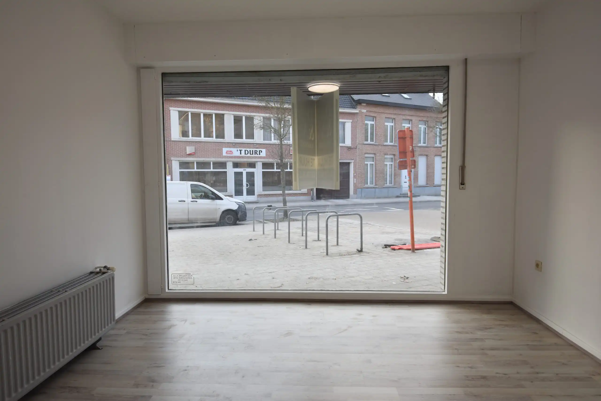 Instapklaar gelijkvloers appartement te huur in hartje Nieuwkerken foto 10