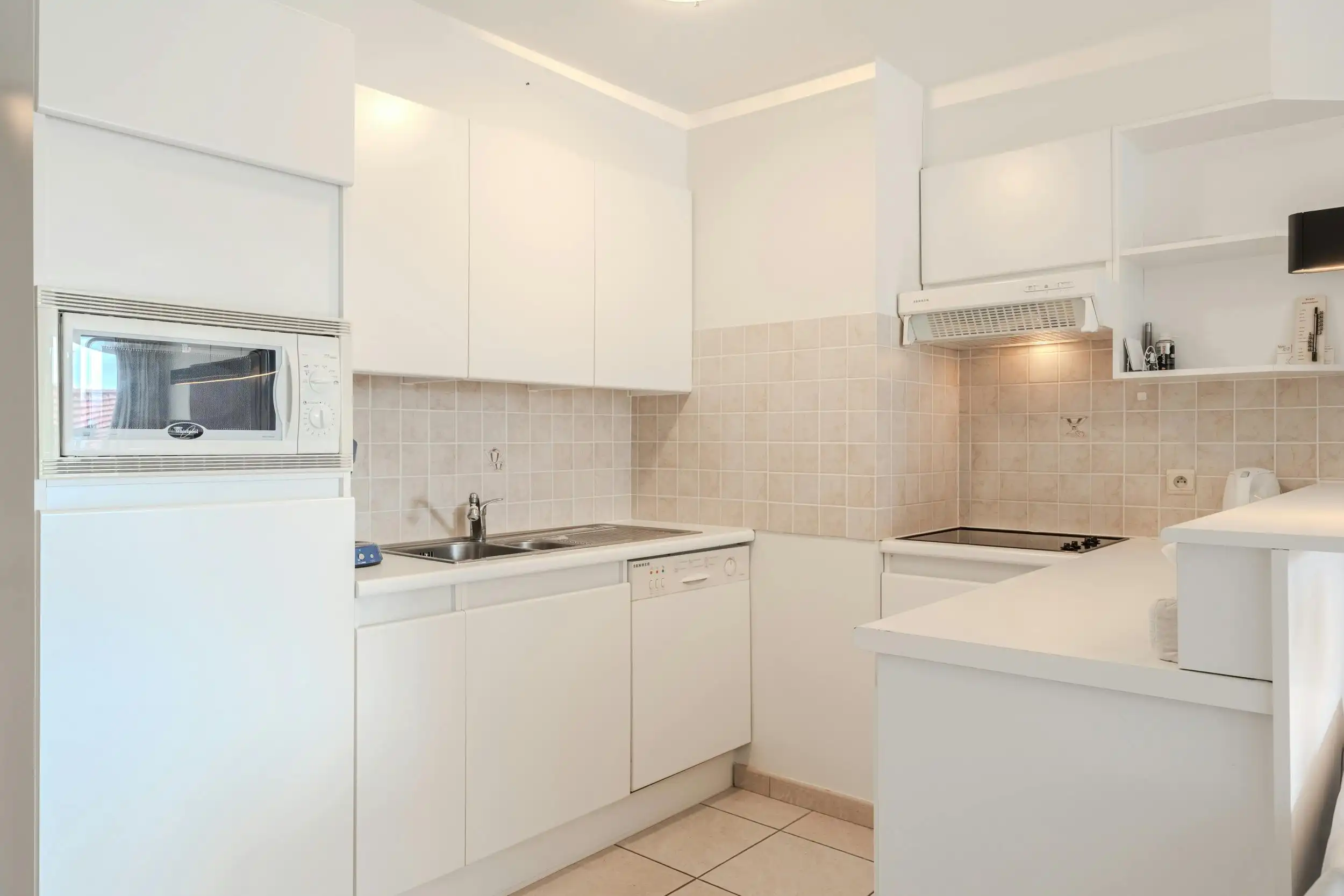 Instapklaar appartement met 2 slaapkamers en zijdelings zeezicht! foto 10