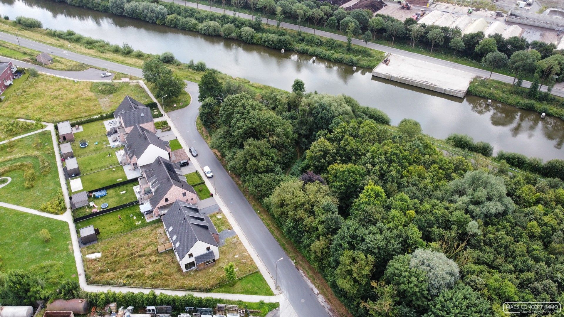 Energiezuinige halfopen nieuwbouwwoning te koop te Moen (Zwevegem) foto 1