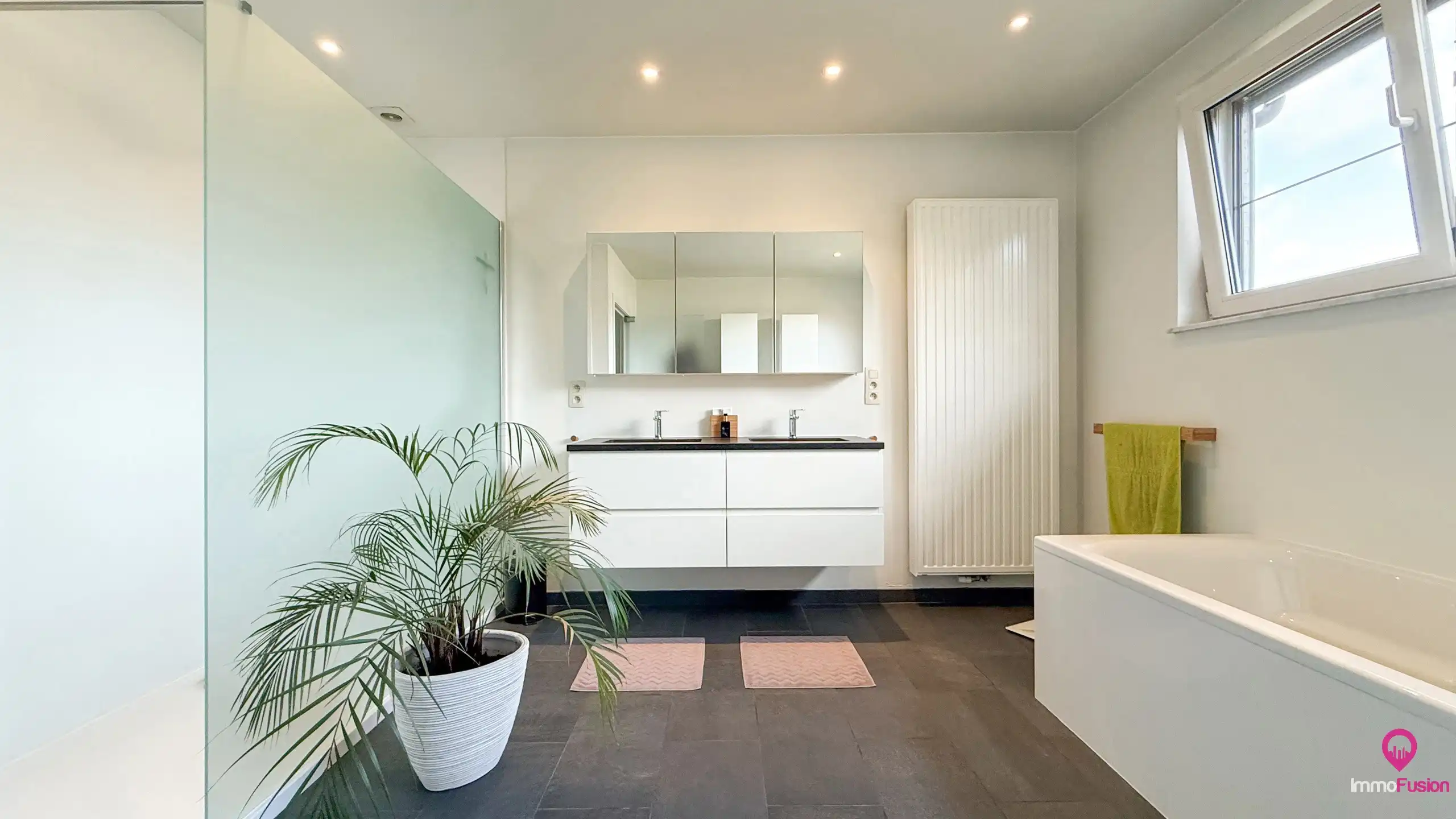 Stijlvolle, instapklare woning met 3slpk + veel lichtinval! foto 18