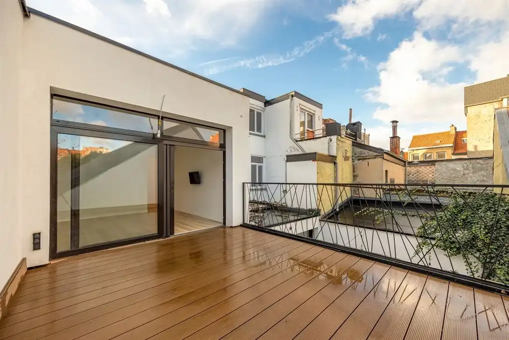 Stijlvol gerenoveerd herenhuis (EPC A) met parkeermogelijkheid foto 20