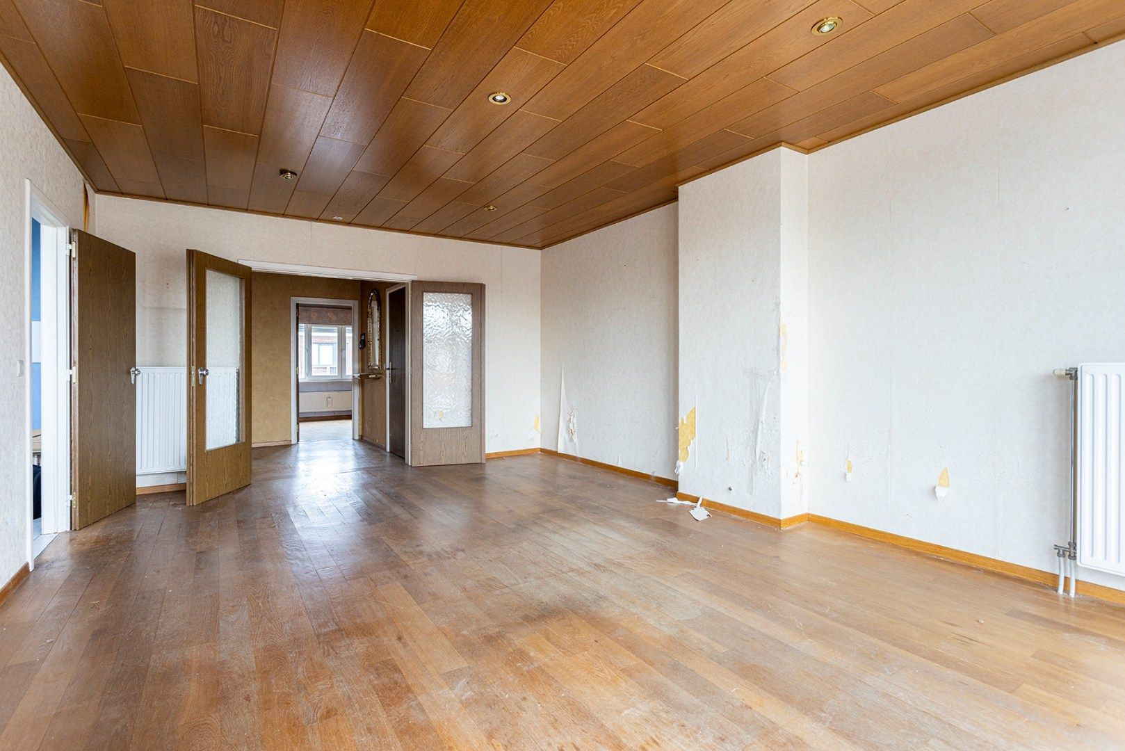 Te renoveren 2 slpk appartement in Tentoonstellingswijk!  foto 3