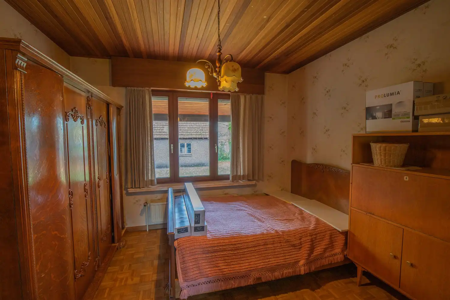 Rustig gelegen alleenstaande woning met westgerichte tuin en unieke bouwvergunning foto 18