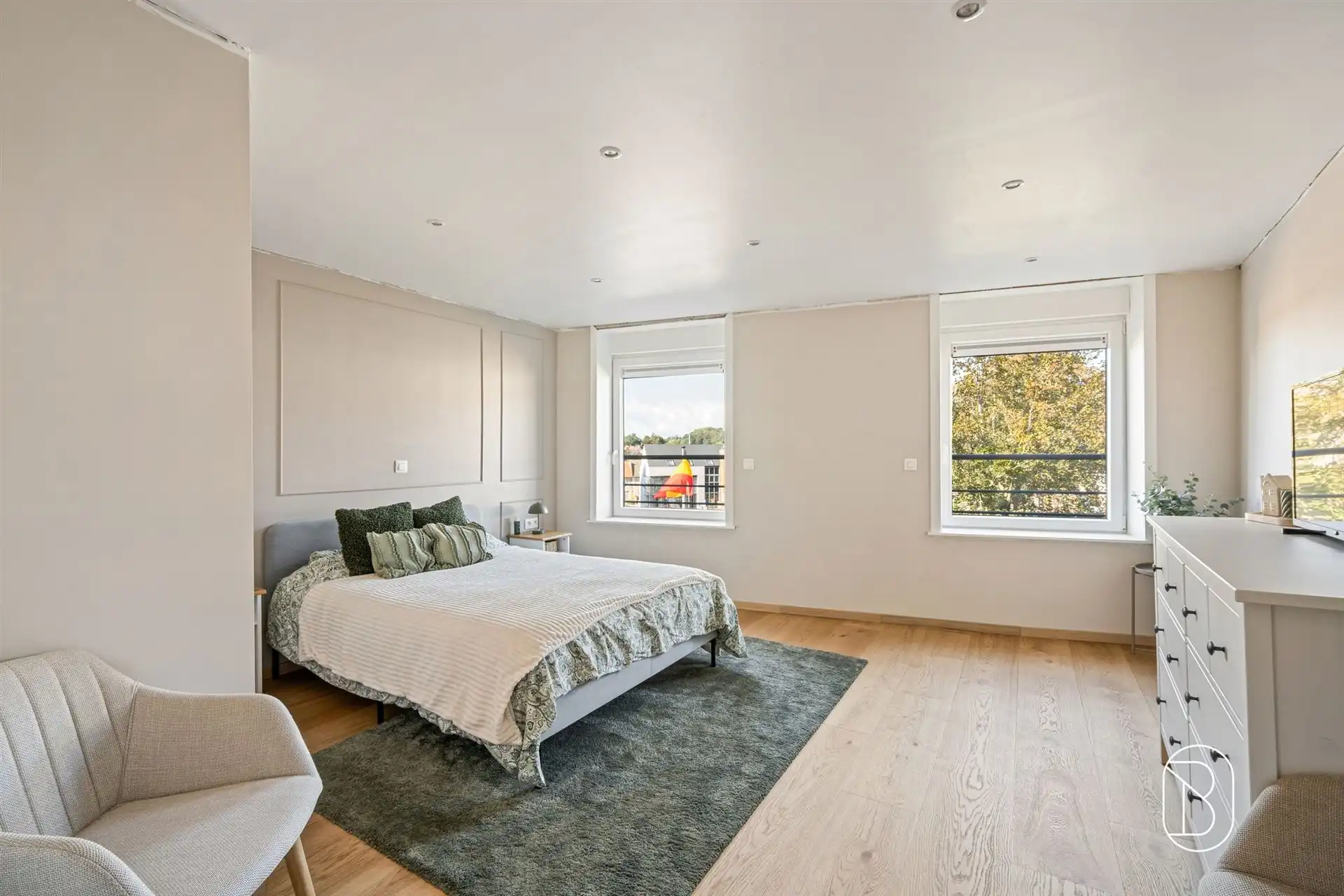 Gerenoveerde opbrengsteigendom bestaande uit 2 appartementen. foto 17
