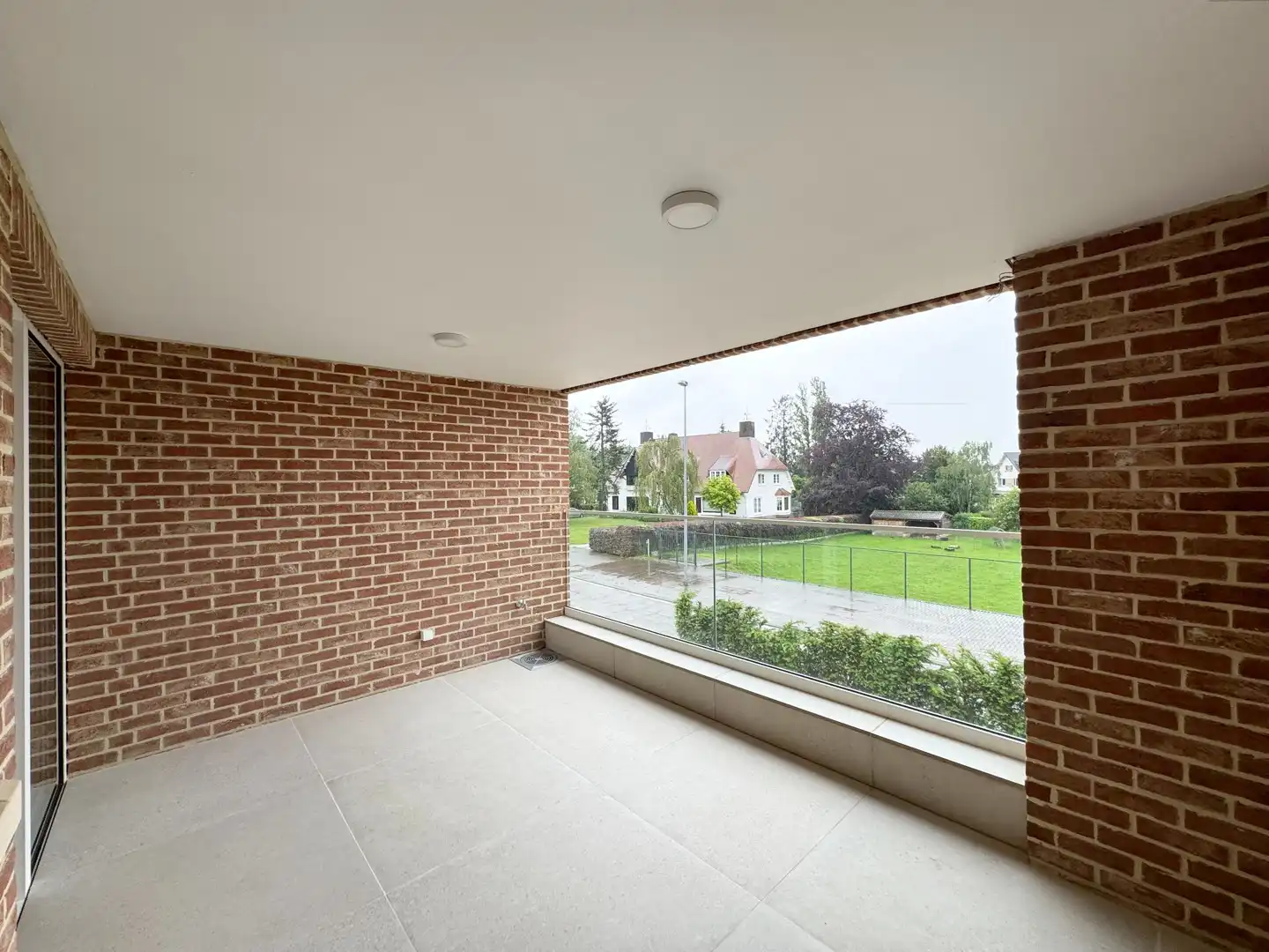 Nieuwbouwappartement nabij centrum van Tongeren foto 13