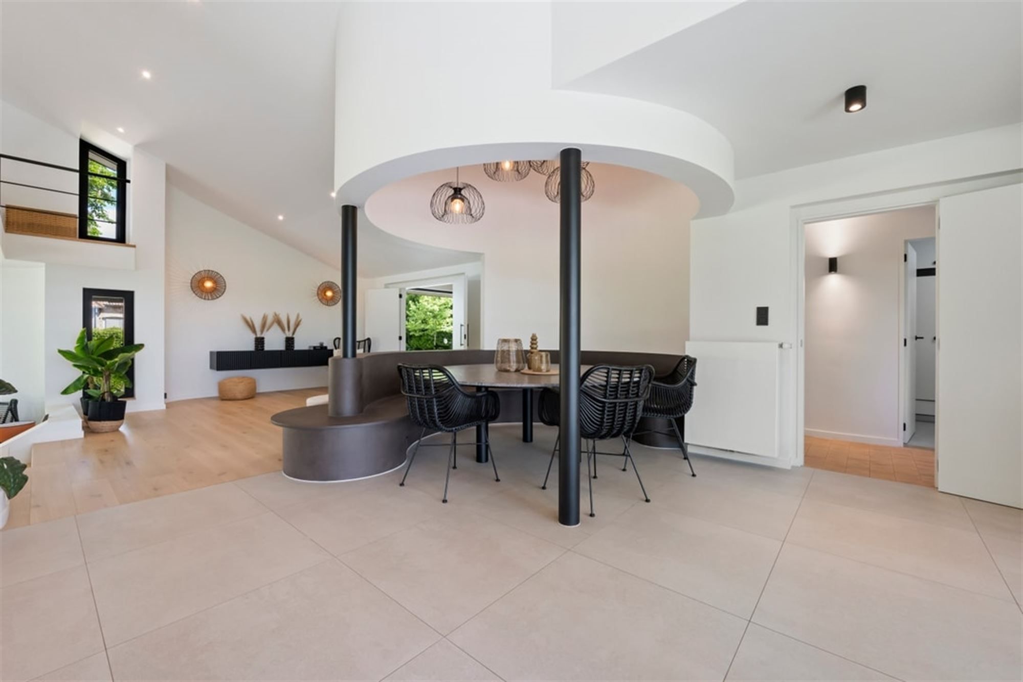 UNIEKE DESIGNWONING MET MODERNE AFWERKING EN STIJVOLLE ARCHITECTUUR foto 15