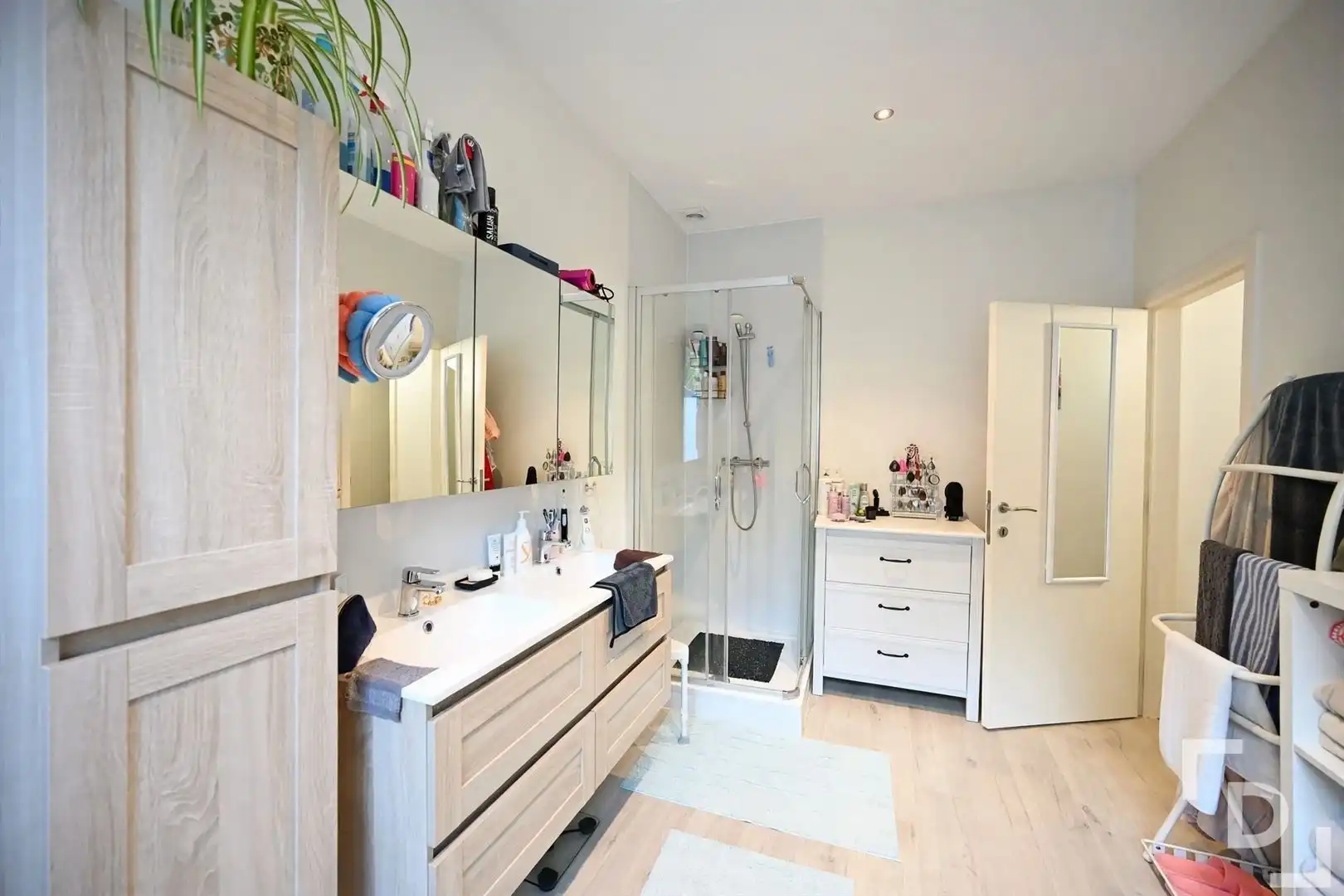 Statige woning in het hart van Ieper foto 18