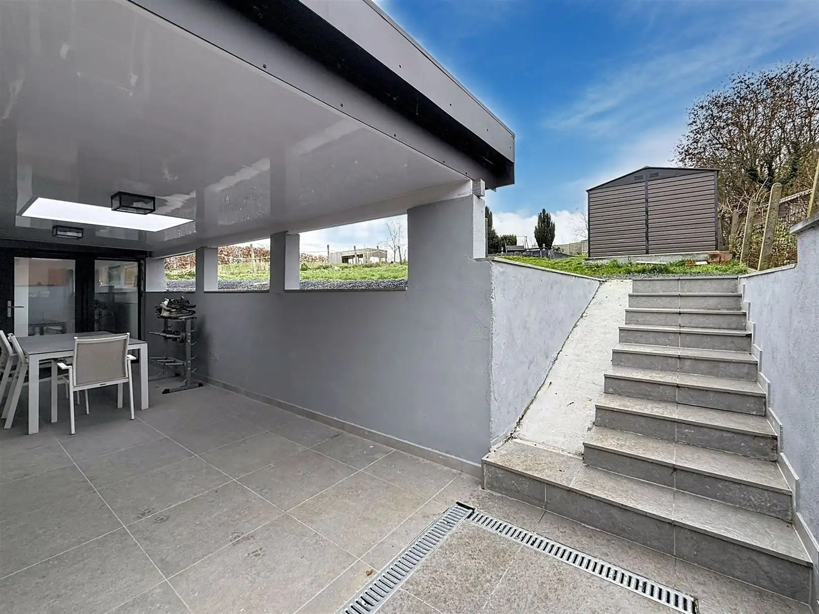 Ruime gerenoveerde woning, 5 slpks, 2 bdks, tuin, 11a 11ca  foto 34