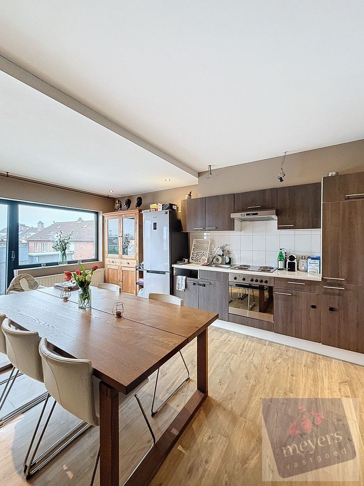 Handelspand met woonst – Naamsesteenweg 27, Sint-Truiden foto 14