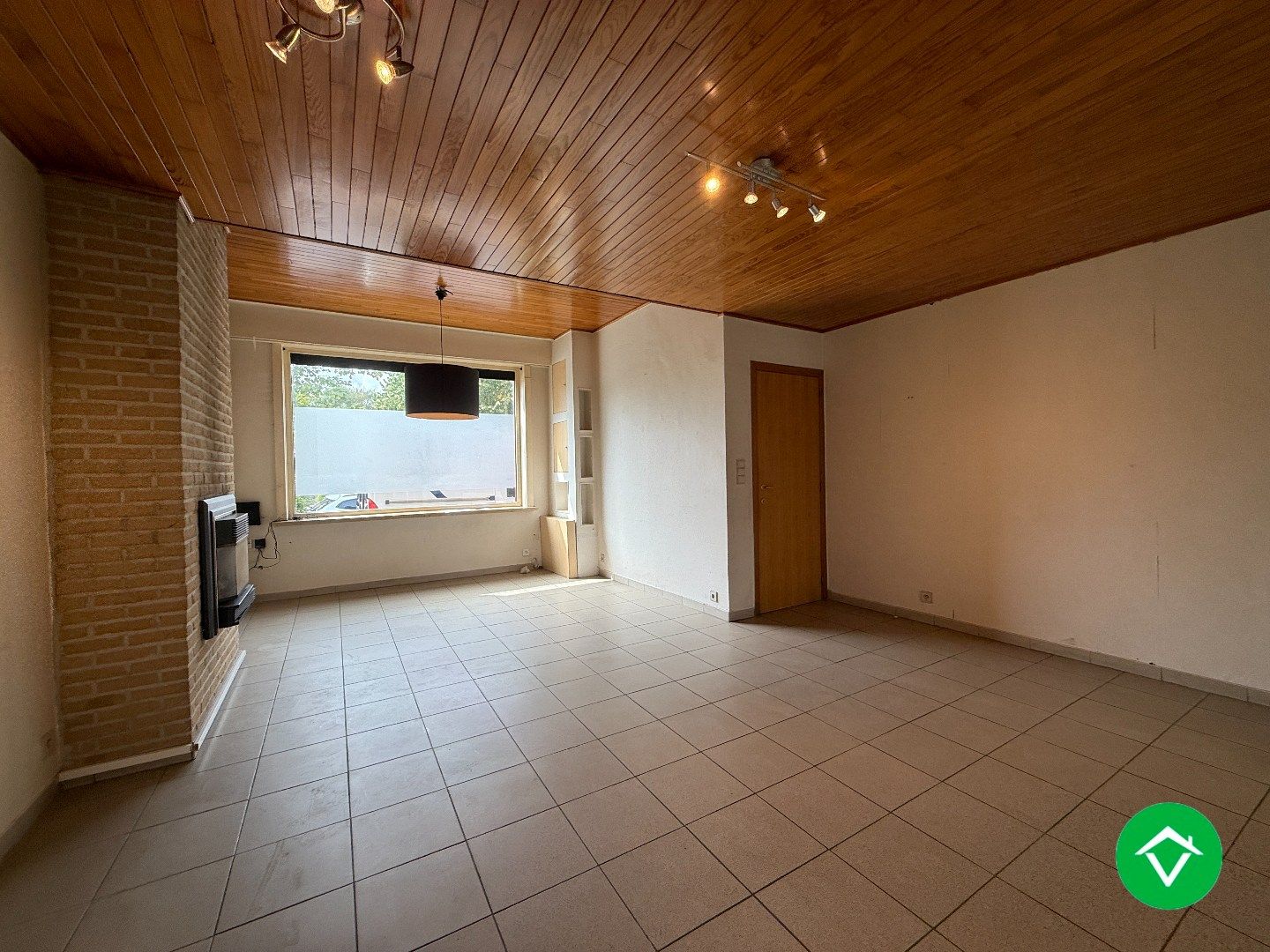 Rijwoning met 3 slaapkamers en tuin te centrum Roeselare foto 4