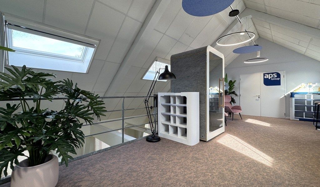 Full-service kantoorruimte in BluePoint Business Center foto 8