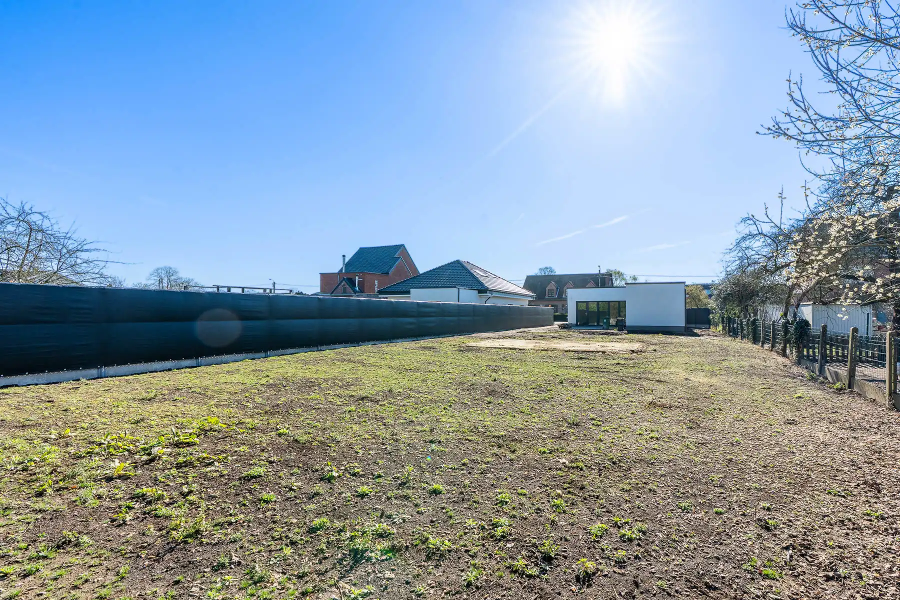 Recent gerenoveerde gelijkvloerse woning op toplocatie foto {{pictureIndex}}