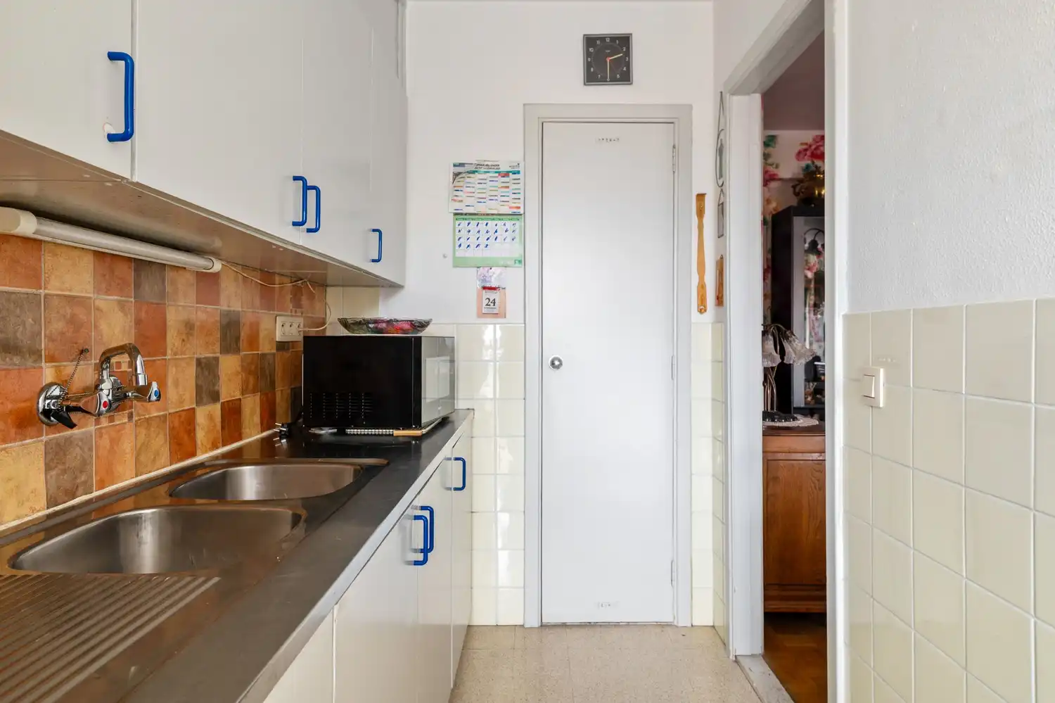 Appartement met 2 slaapkamers en terras met prachtig uitzicht op de binnenstad. foto 9