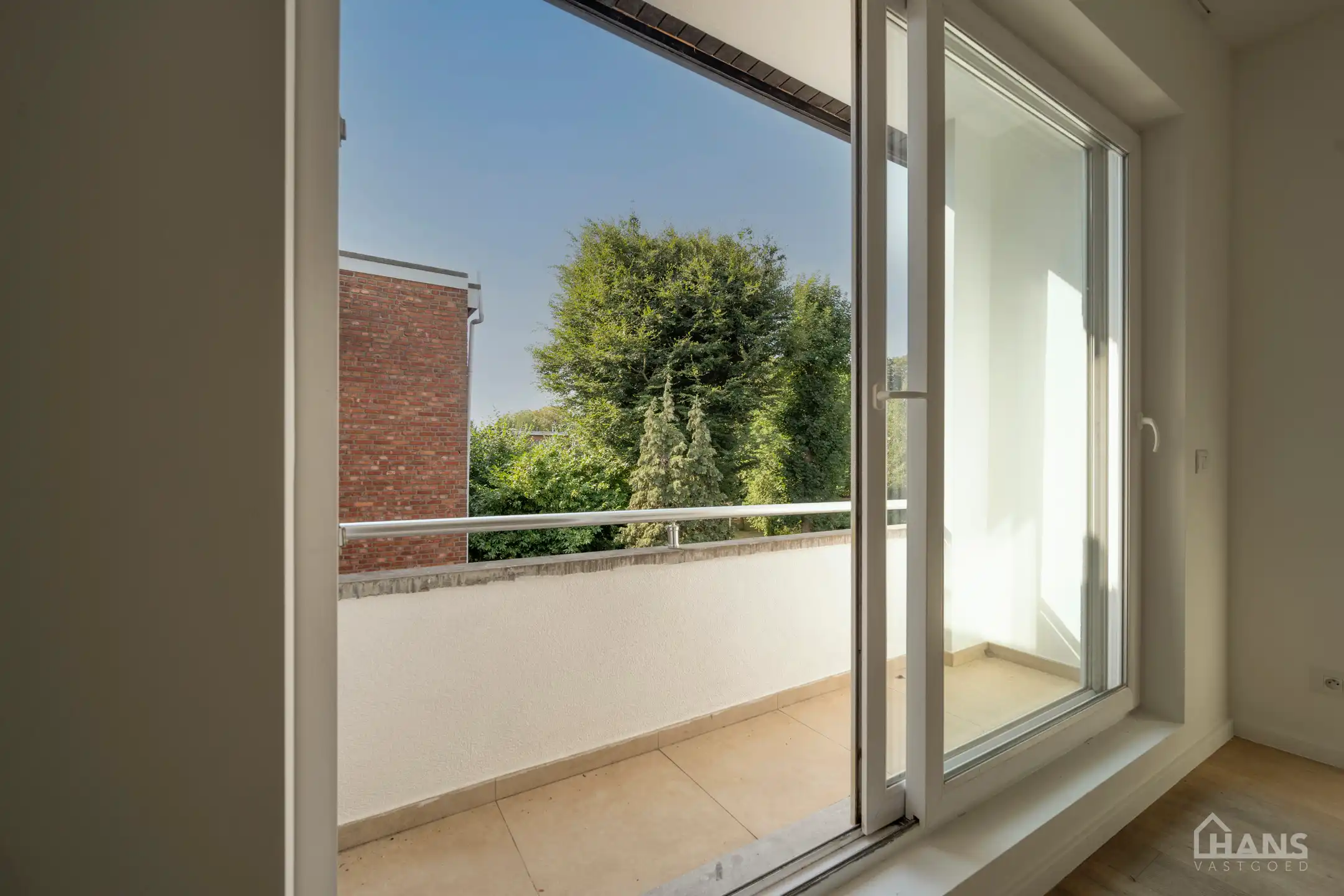 Gerenoveerd appartement. foto 11