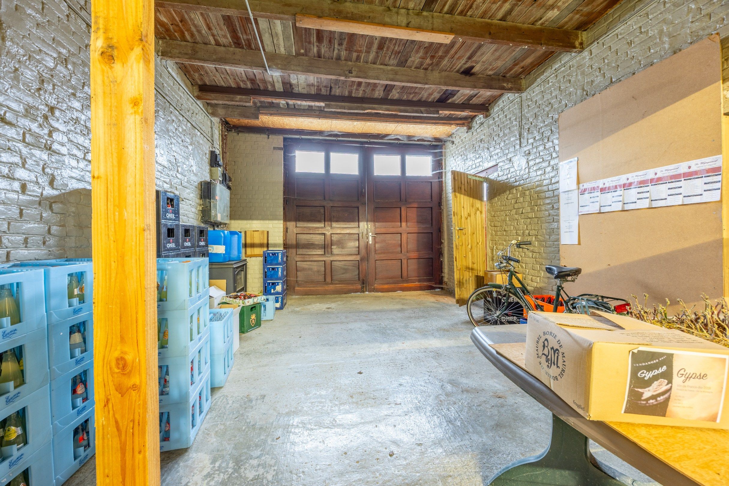 Ruime, karaktervolle woning met magazijn in hartje Kruishoutem foto 14