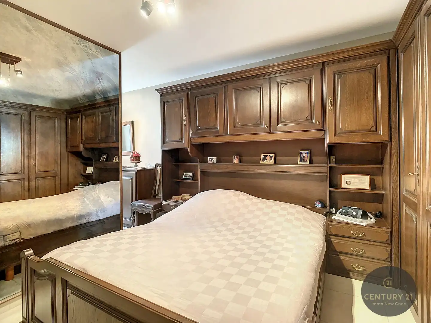 SUBLIEM 3 slaapkamer appartement met mogelijkheid aankoop RUIME GARAGEBOX foto 11