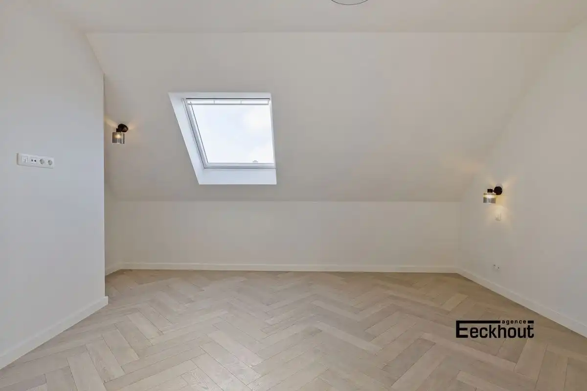 Sublieme penthouse in standingvolle residentie Derycker in hartje Oostende foto 17