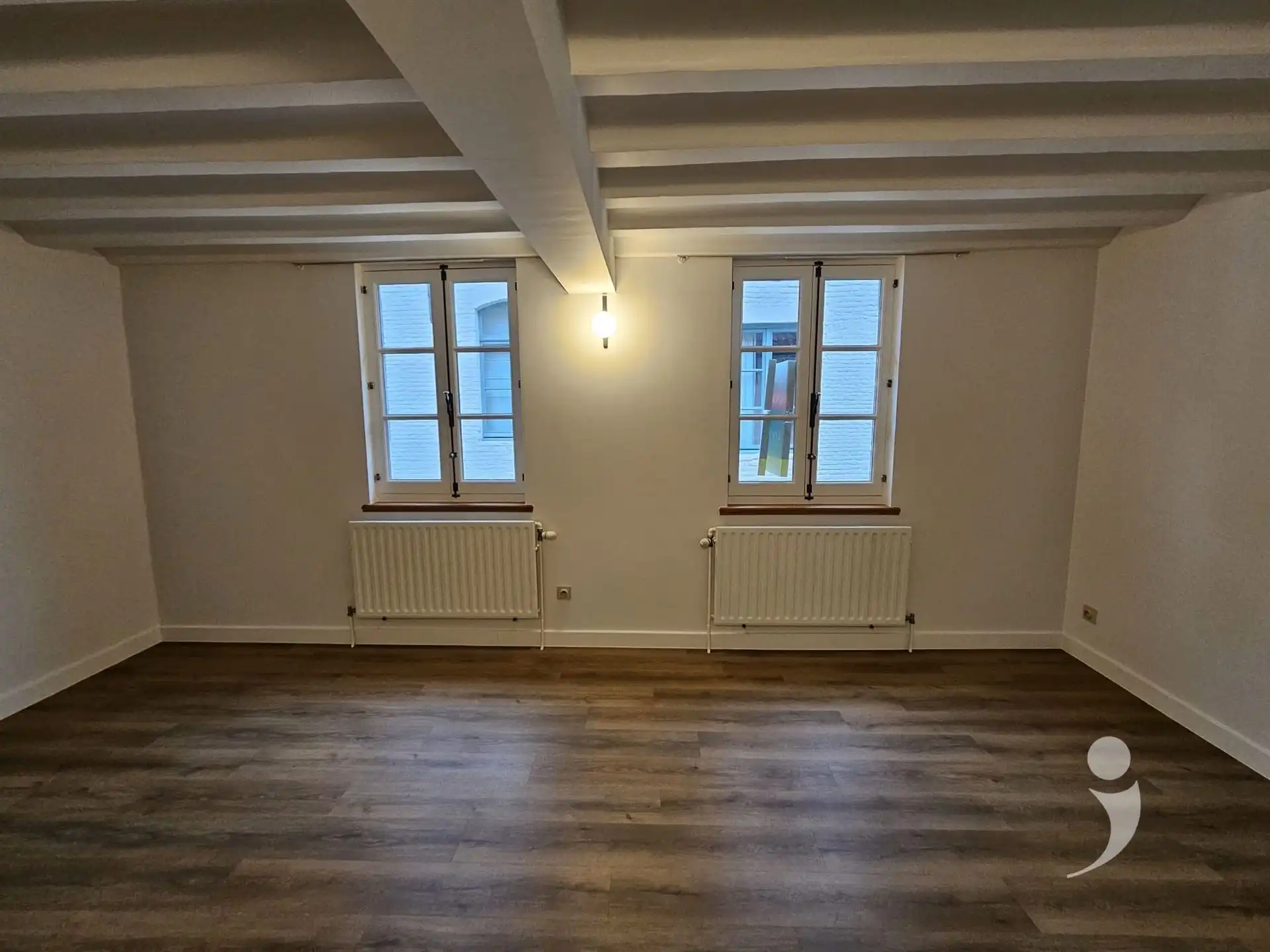 Gerenoveerd huis met historisch karakter foto 12