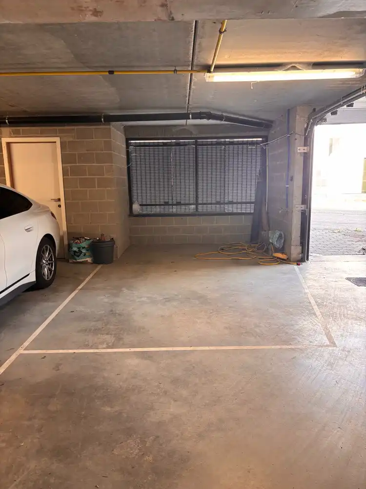 Garage te huur Dorp 21 - 1602 Vlezenbeek