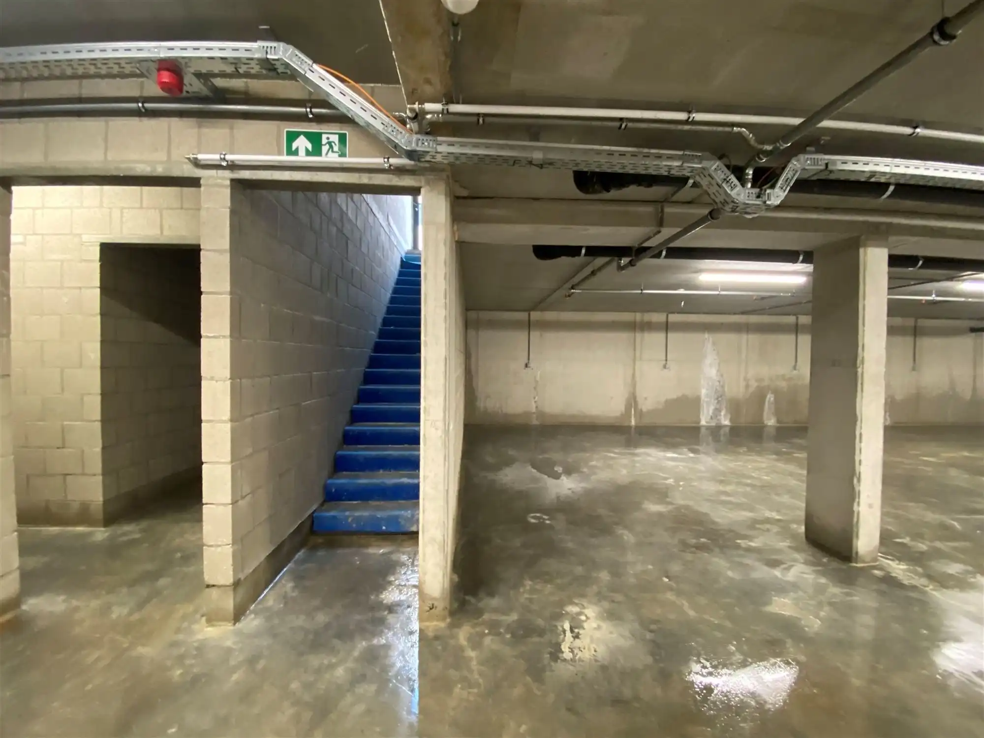 Autostaanplaats met autolift in nieuwbouwresidentie foto 3