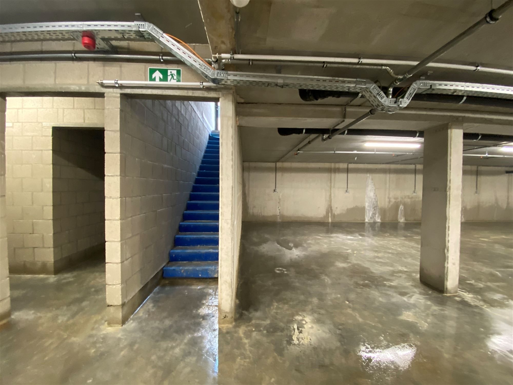 Autostaanplaats met autolift in nieuwbouwresidentie foto 3