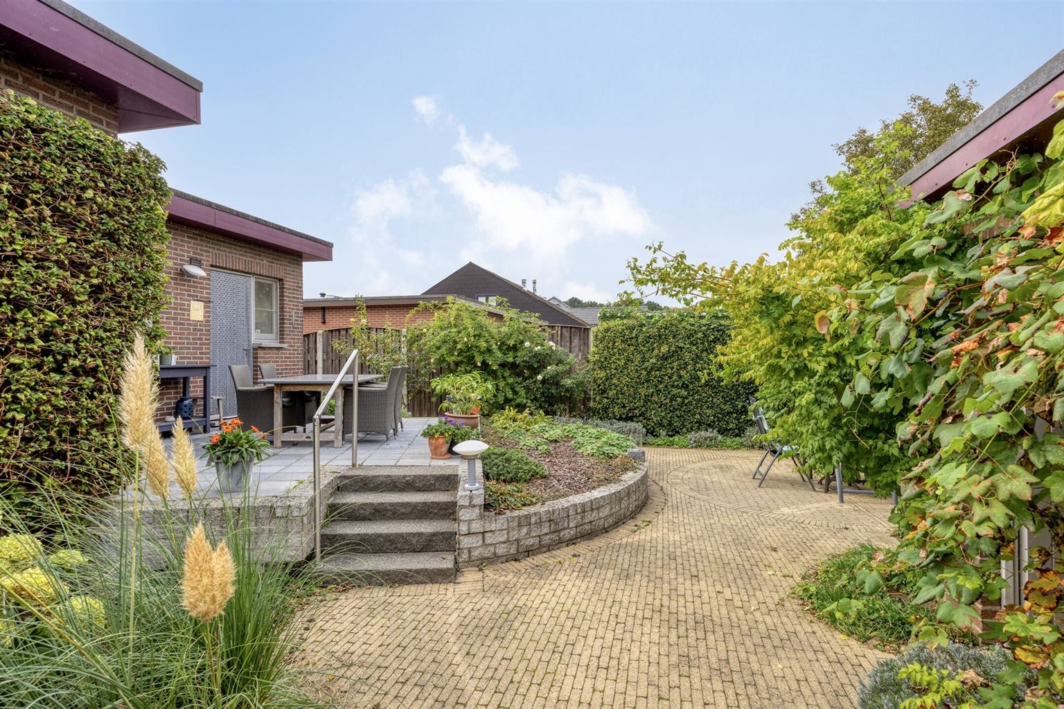 Gelijkvloerse, vrijstaande woning met 3 slaapkamers, omheinde tuin en garage op een rustige locatie nabij het centrum van Maaseik. foto 31