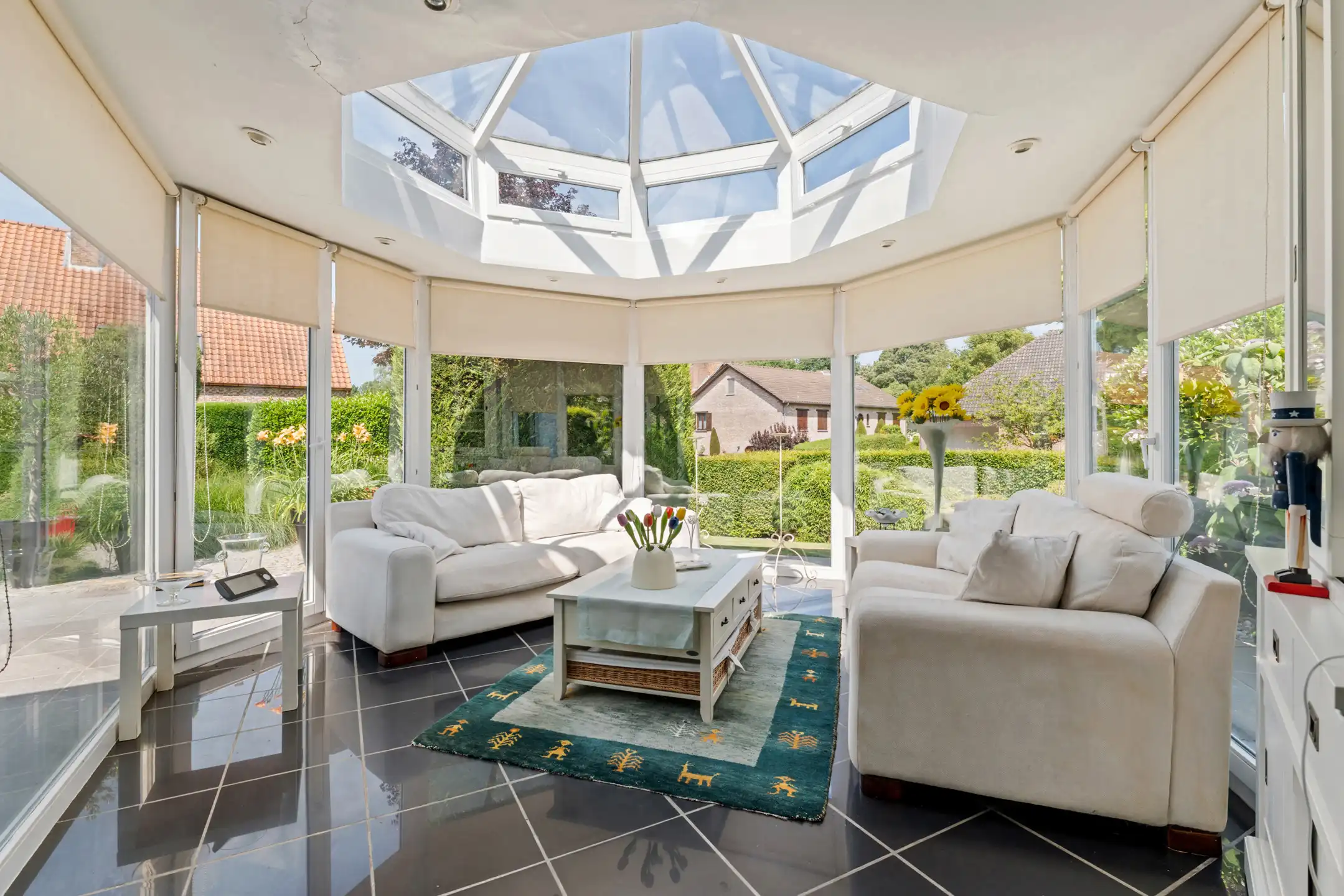 Verrassend eigentijdse woning inclusief bouwgrond foto 16