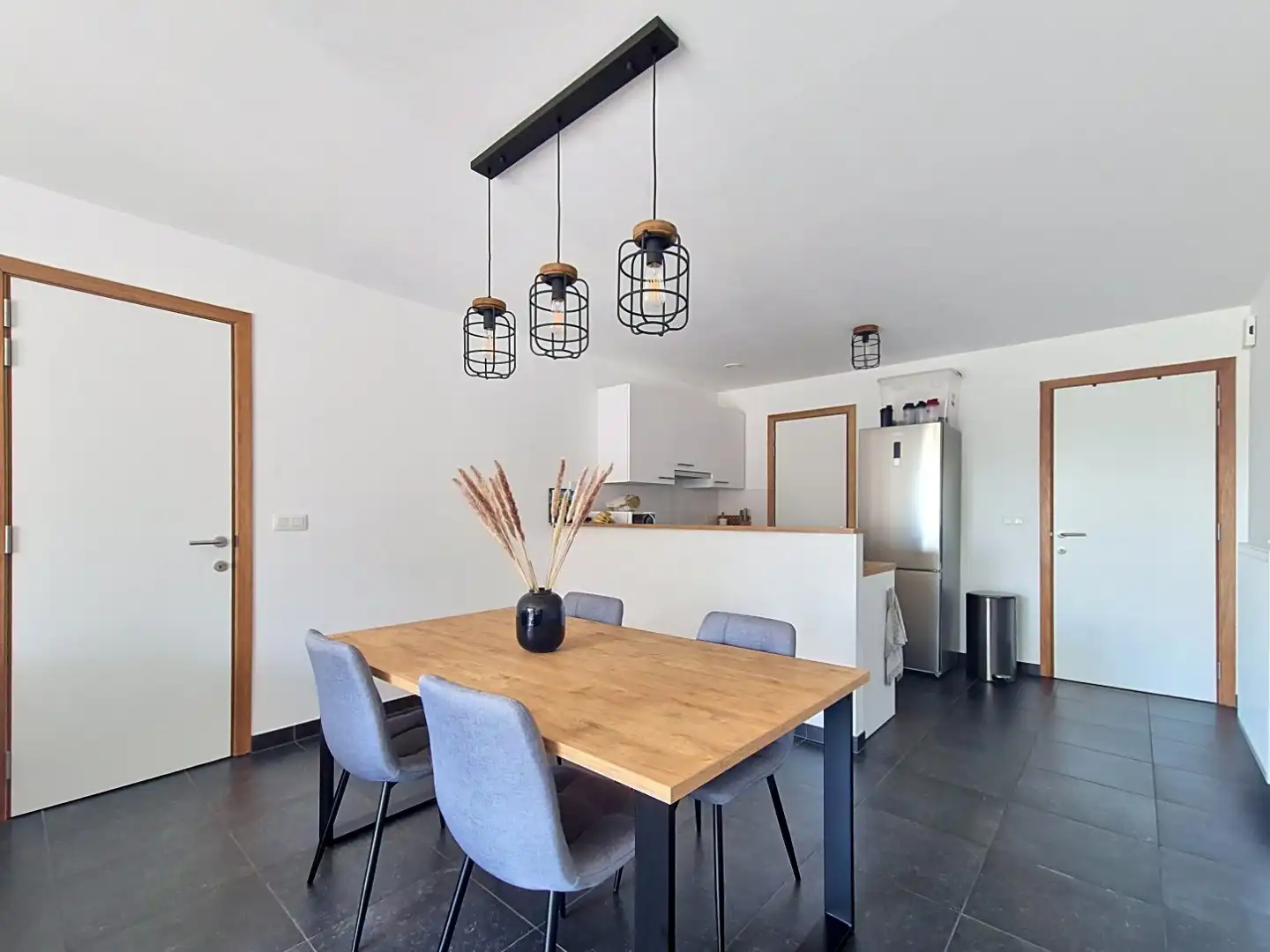 Appartement met 2 slpks, 2 terrassen en autostandplaats foto 8