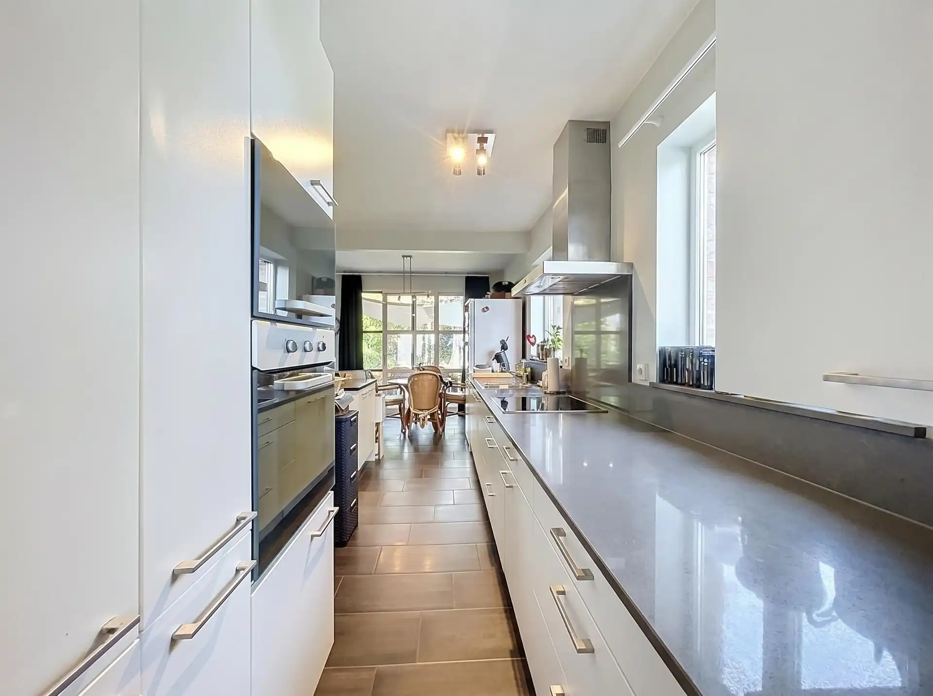 instapklare half open bebouwing met 3 slaapkamers op perceel van 349m² foto 4