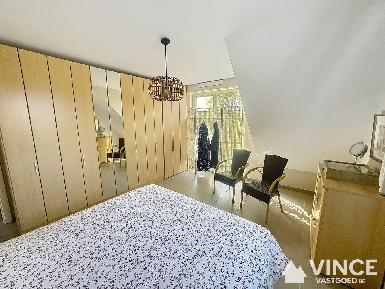 Ruim twee-slaapkamerappartement  met zonnig terras foto 8