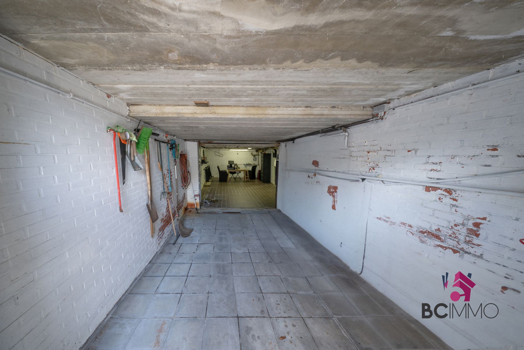 Gerenoveerde gelijkvloerse woning met 3 slaapkamers foto 16