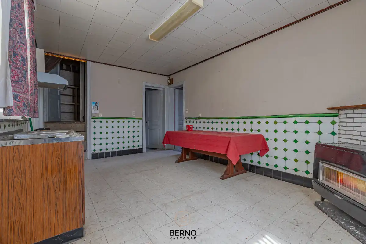 Totaal te renoveren woning op prachtig perceel van 1.170 m² foto 6