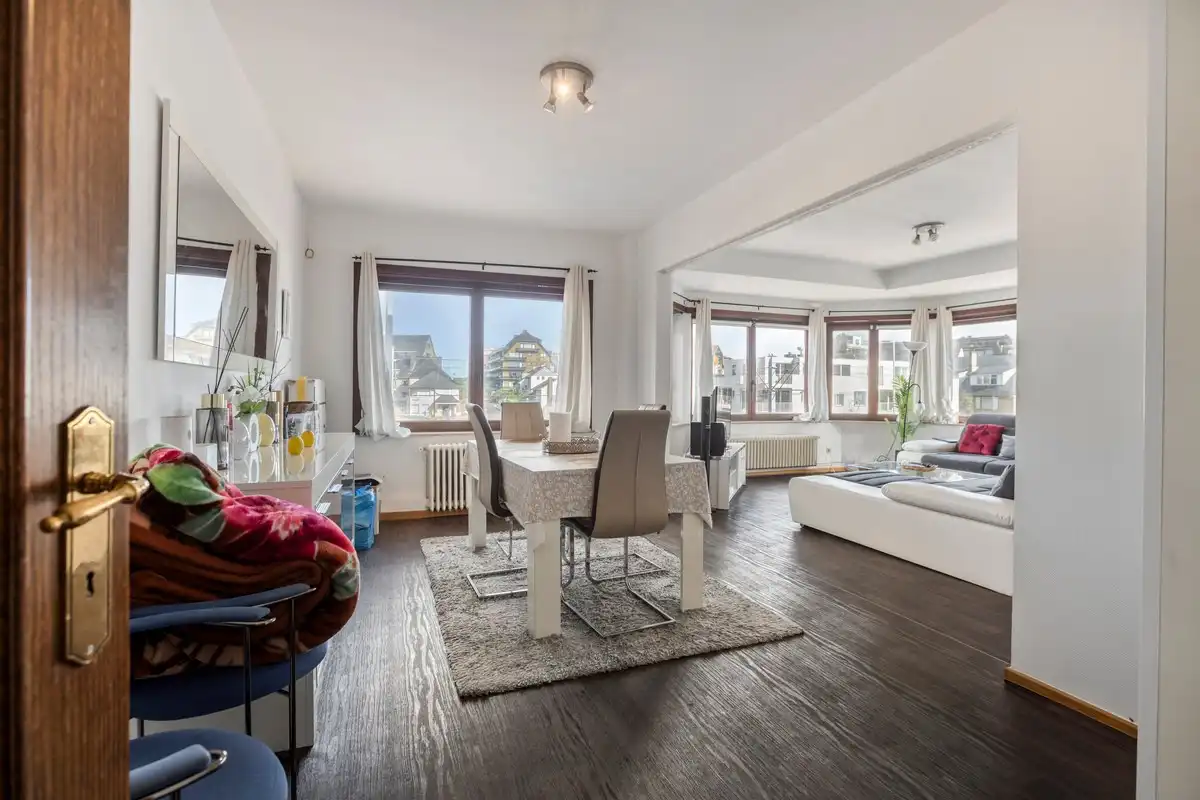 Ruim twee slaapkamer appartement nabij het hartje van Koksijde foto 5