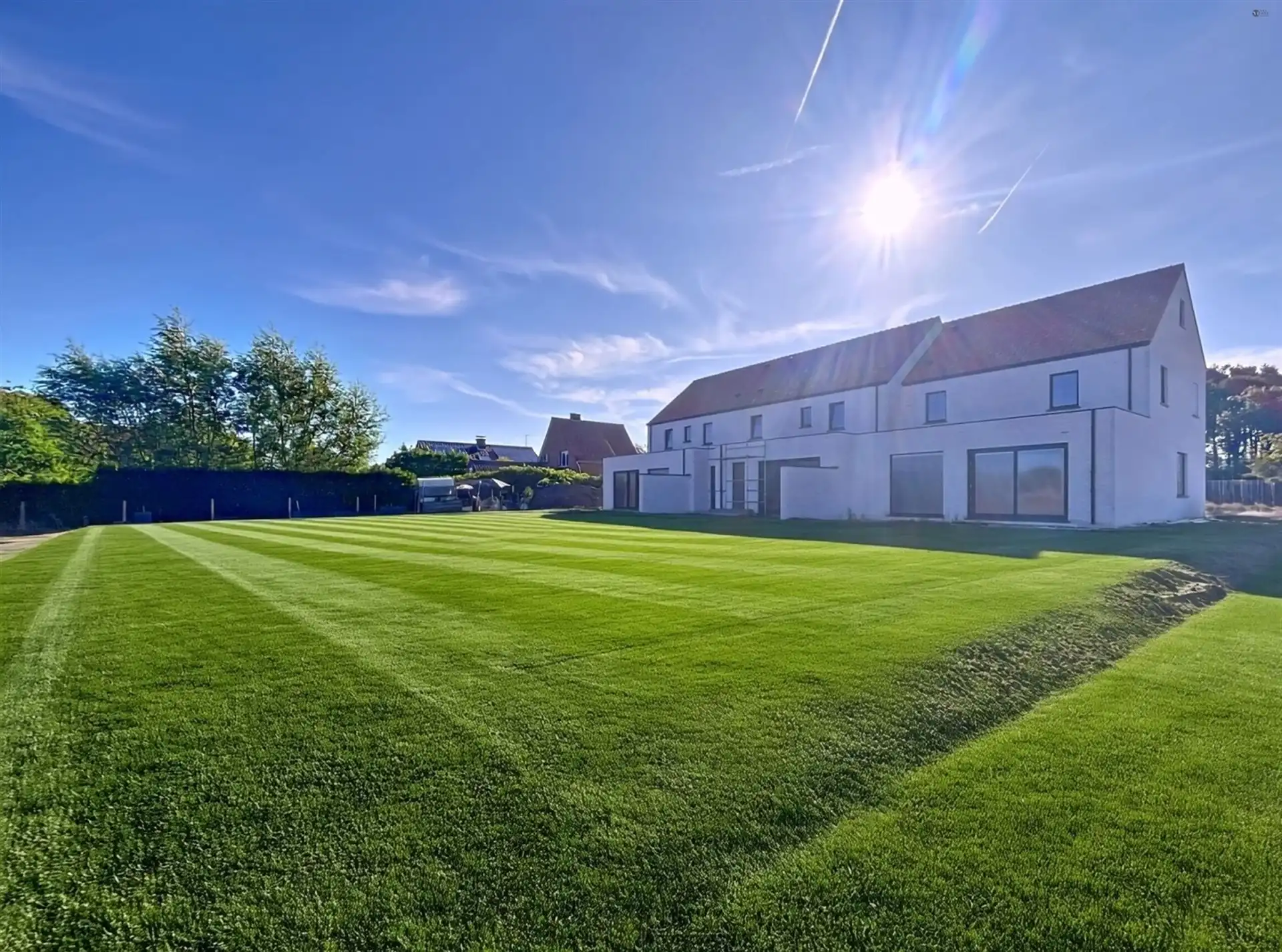 Gesloten bebouwing foto {{pictureIndex}}