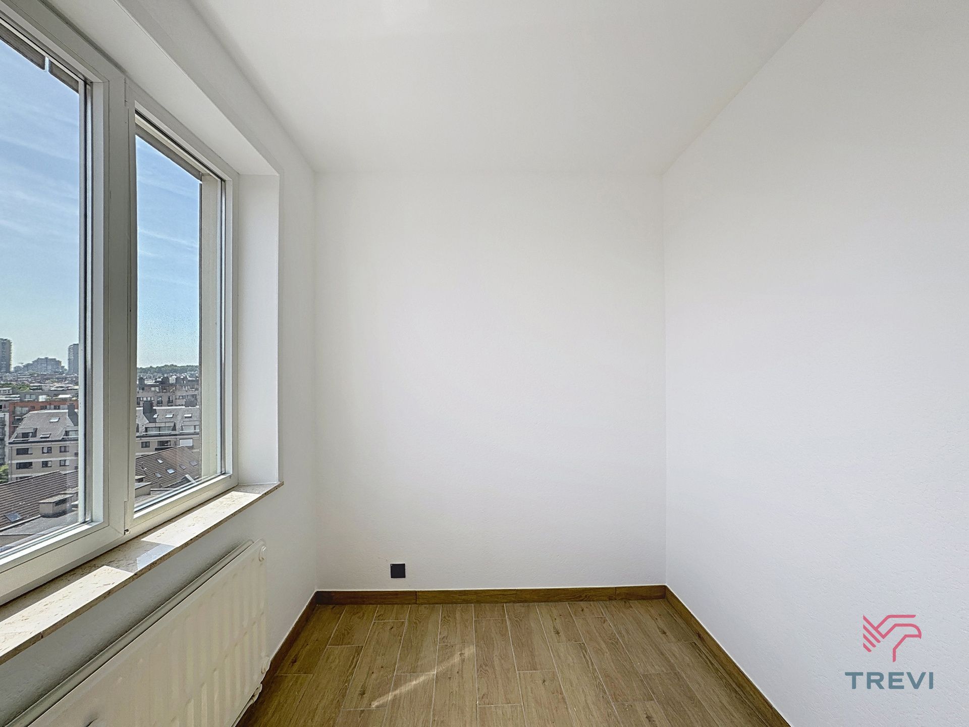 Ruim appartement met 1 slaapkamer + kantoor foto 9