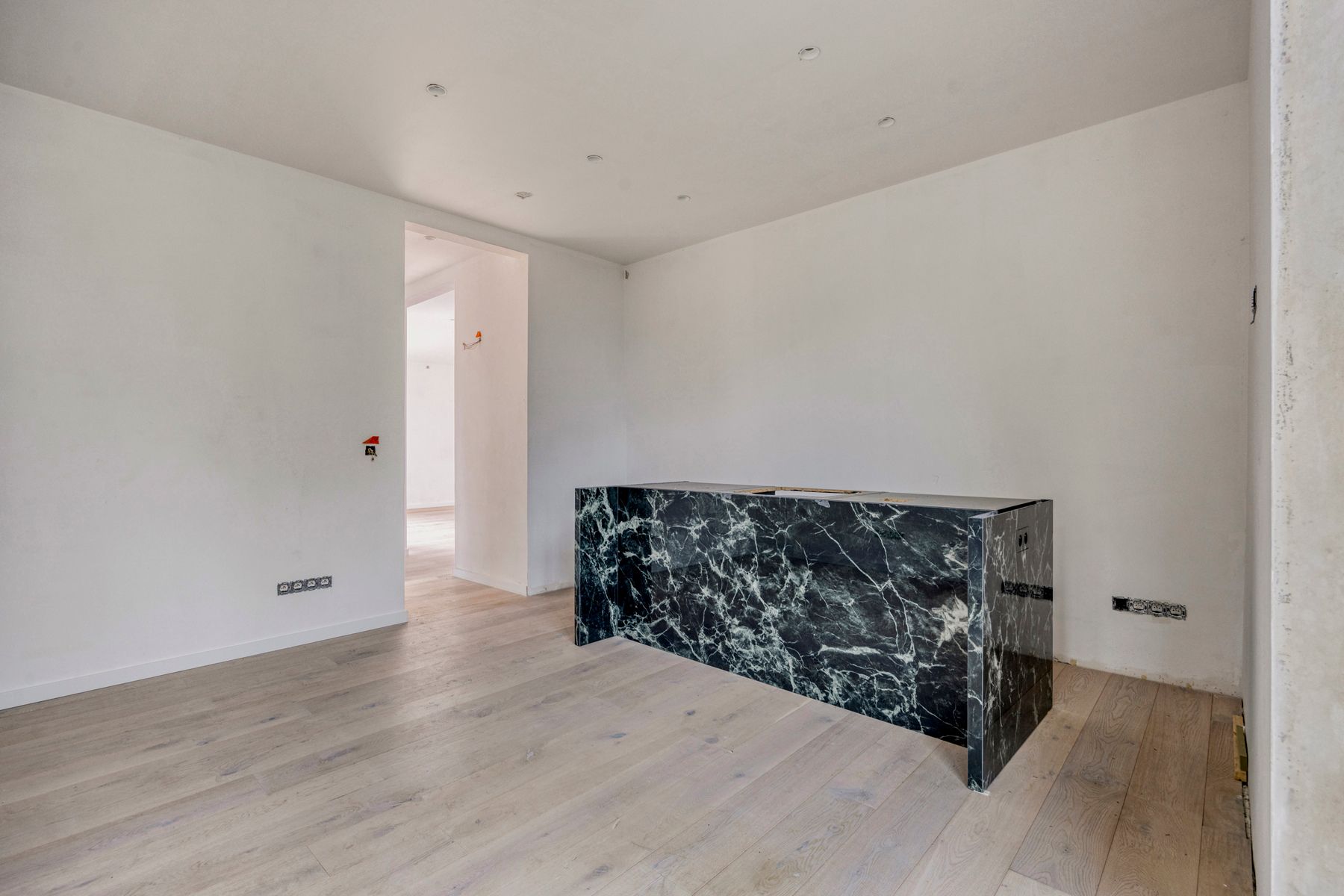 Moderne nieuwbouw villa met strak design – nog verder af te werken naar eigen smaak! foto 42