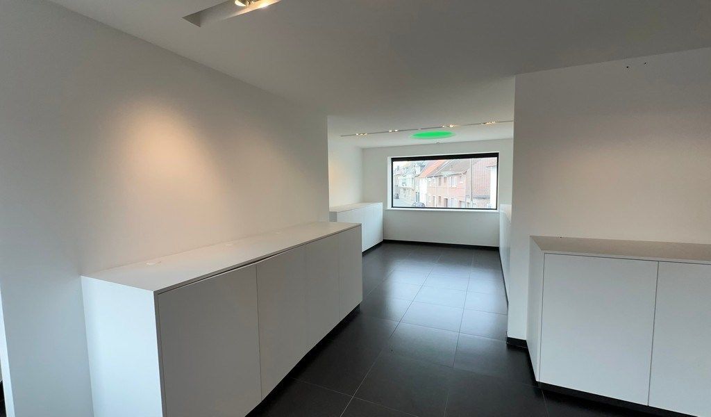 Handelspand met ruime garage te koop in Merelbeke-Melle foto 15