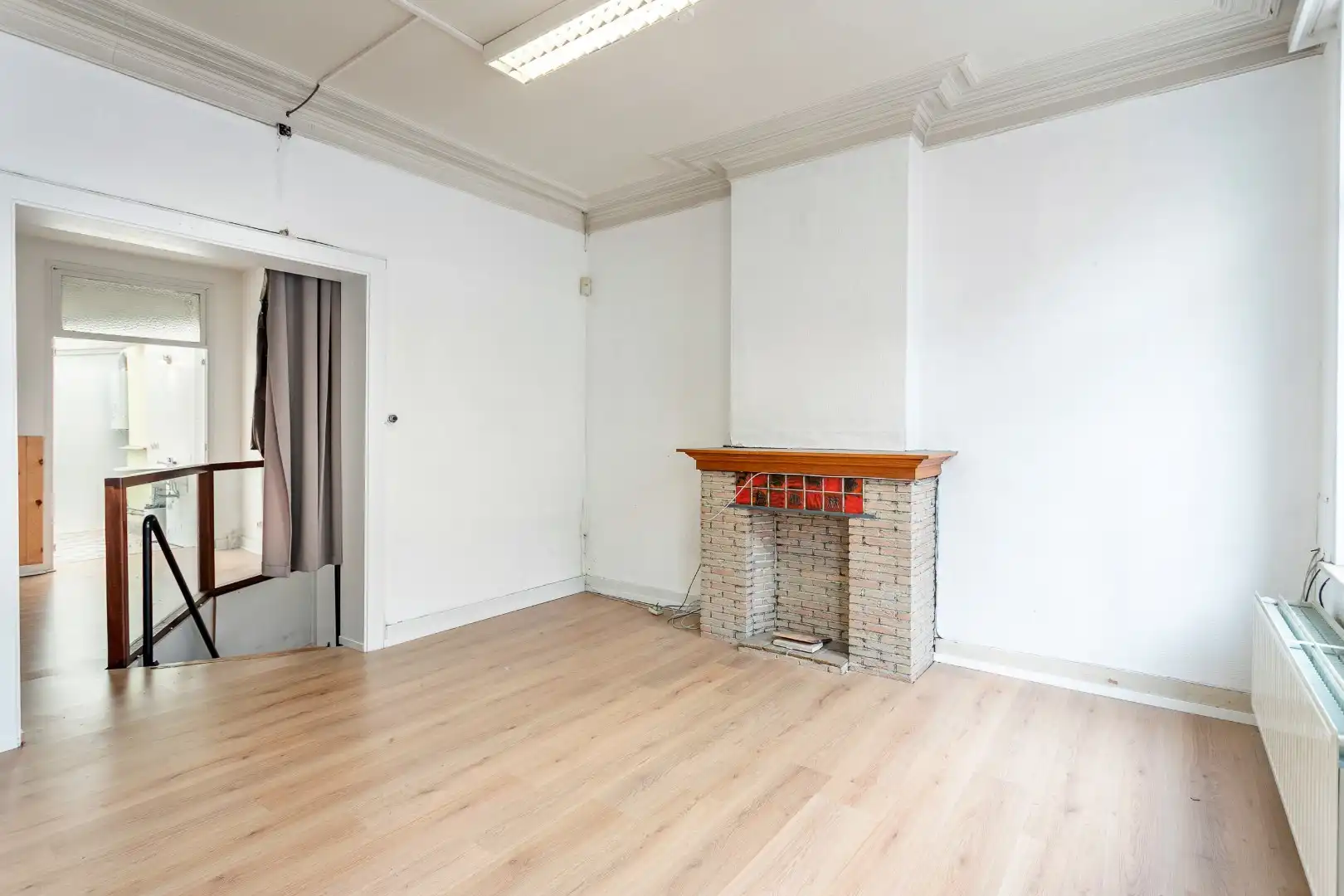 Handelshuis én appartement centrum Halle foto 8