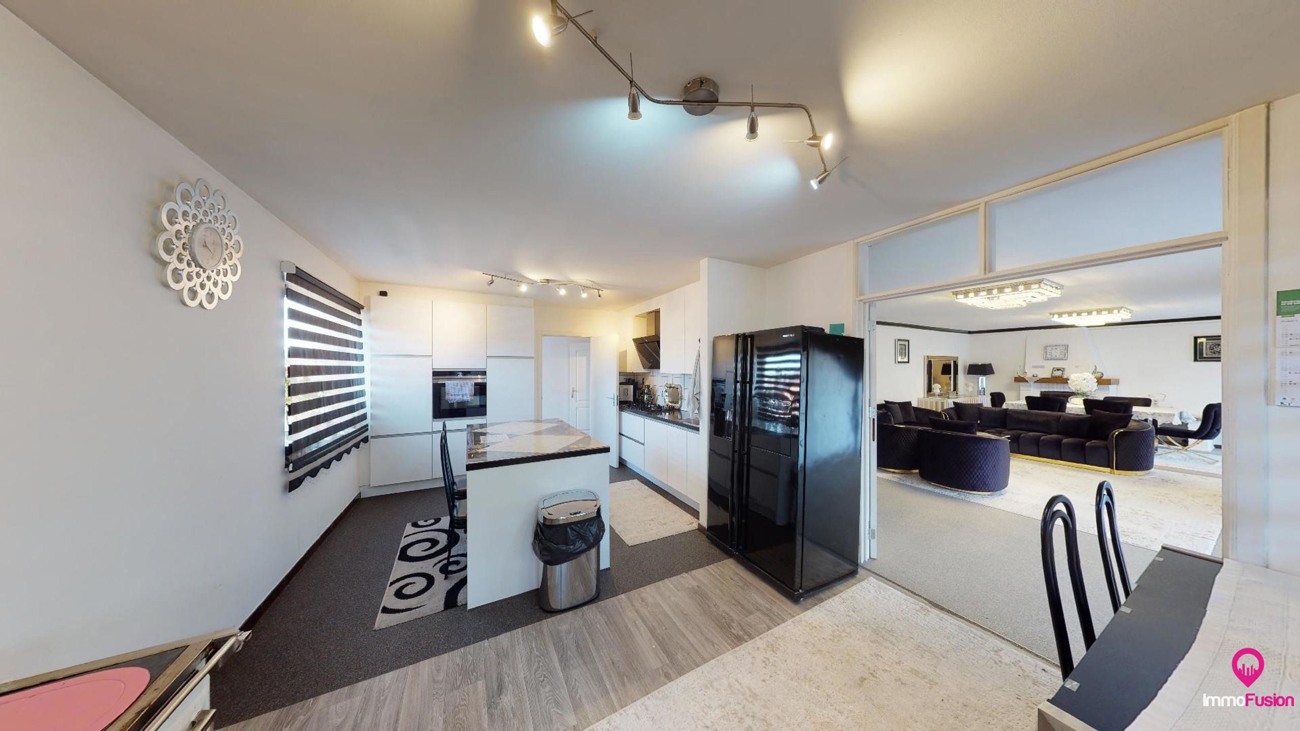 Riant handelspand met apart appartement + parking op toplocatie! foto 14