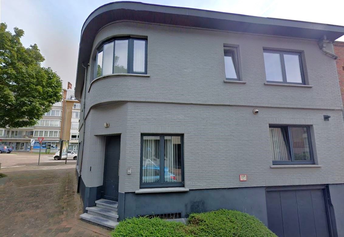 Ruim, stijlvol triplex-appartement foto {{pictureIndex}}
