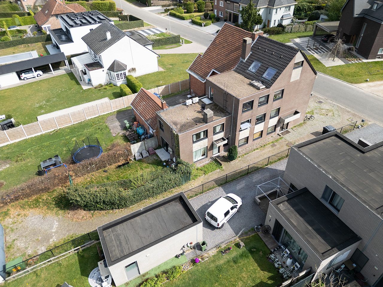 Gebouw met 7 studentenkamers en 1 duplex-appartement foto 4