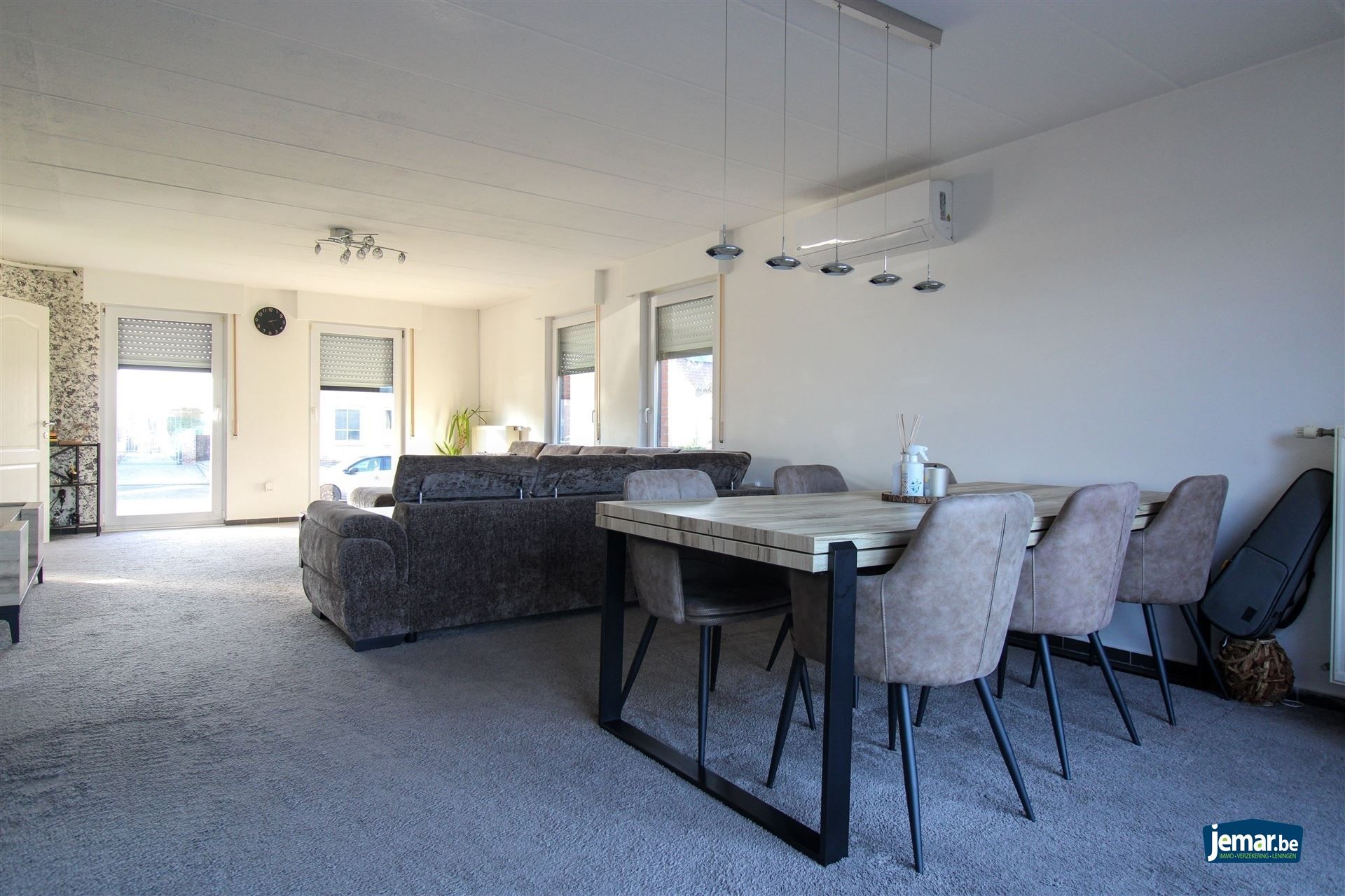 Instapklare gezinswoning met 4 slaapkamers, 2 badkamers in kindvriendelijke, rustige omgeving! foto 6