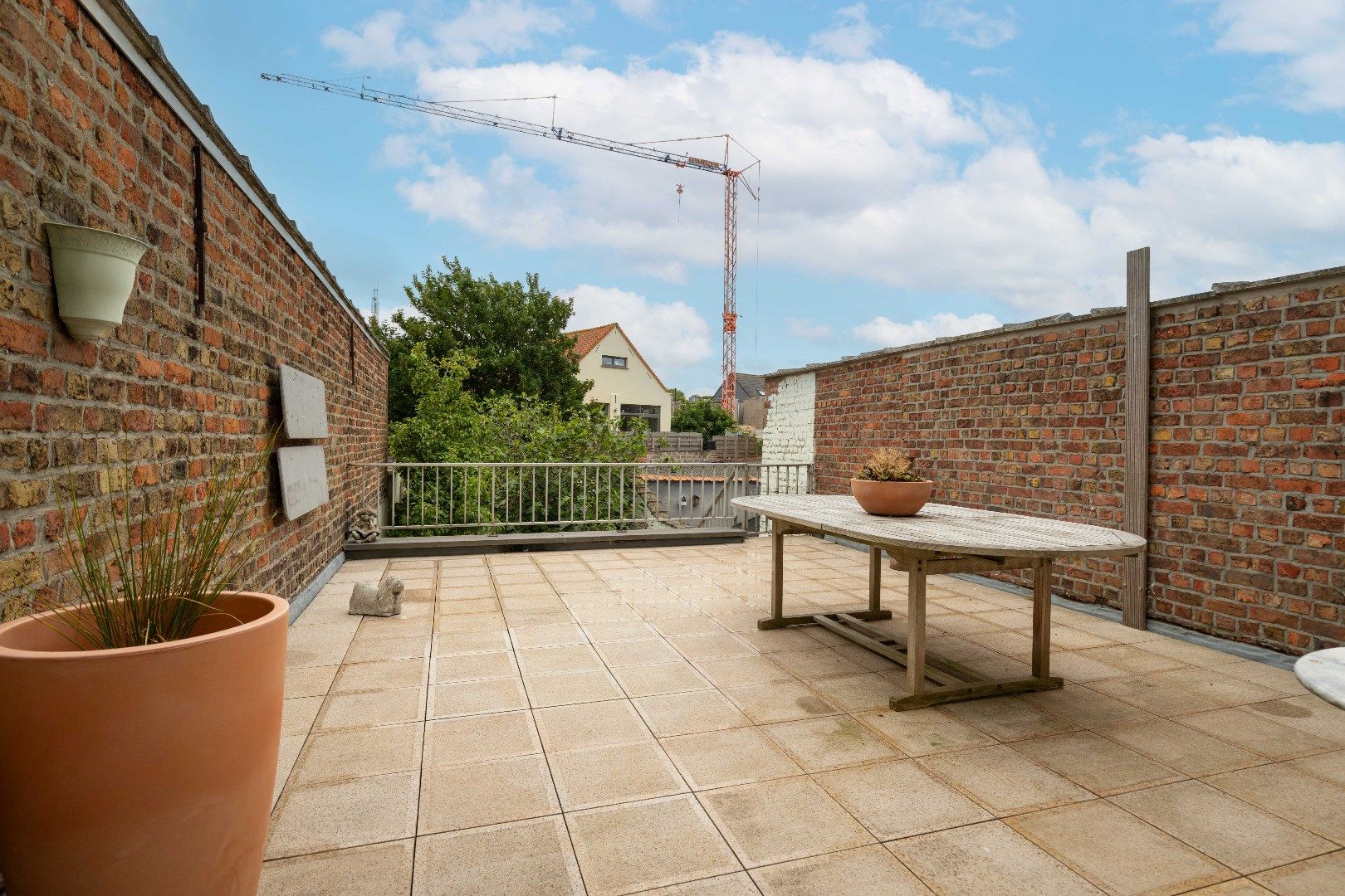 Ruime, praktische woning met grote garage, praktijk en 5 slaapkamers! foto 12