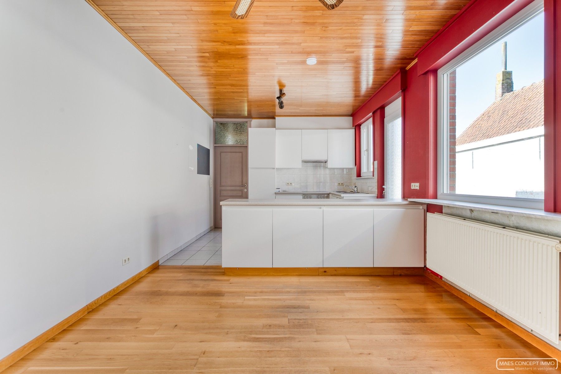 Ruime woning  te koop in centrum Tiegem foto 5