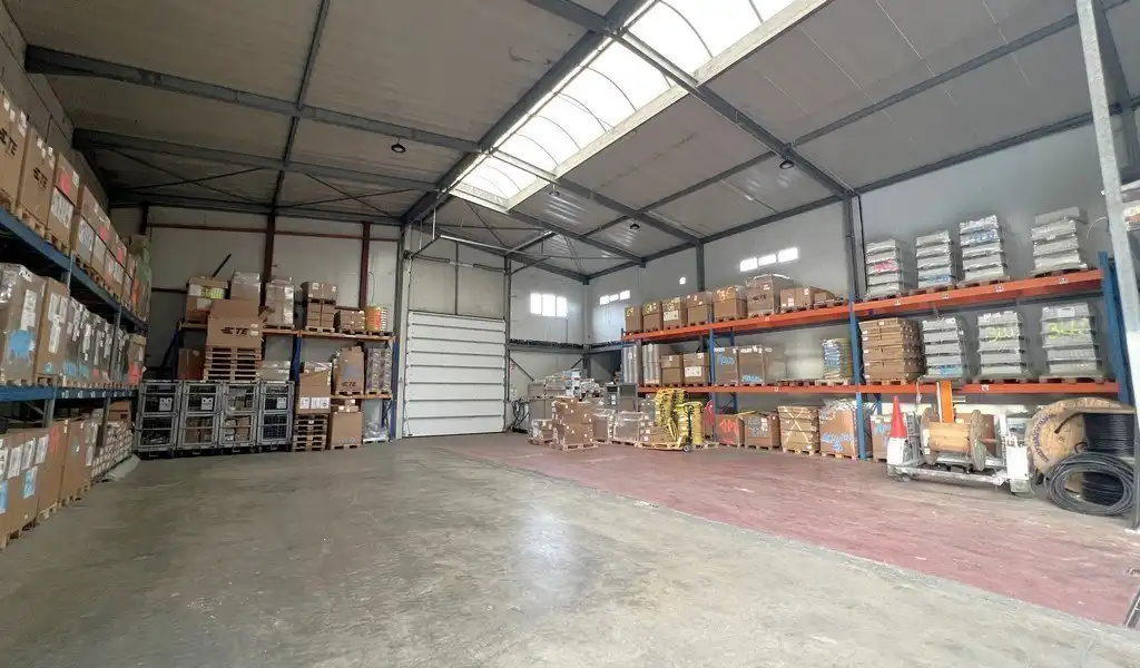 Bedrijfspand te koop in industriezone Hoogveld te Dendermonde foto 17