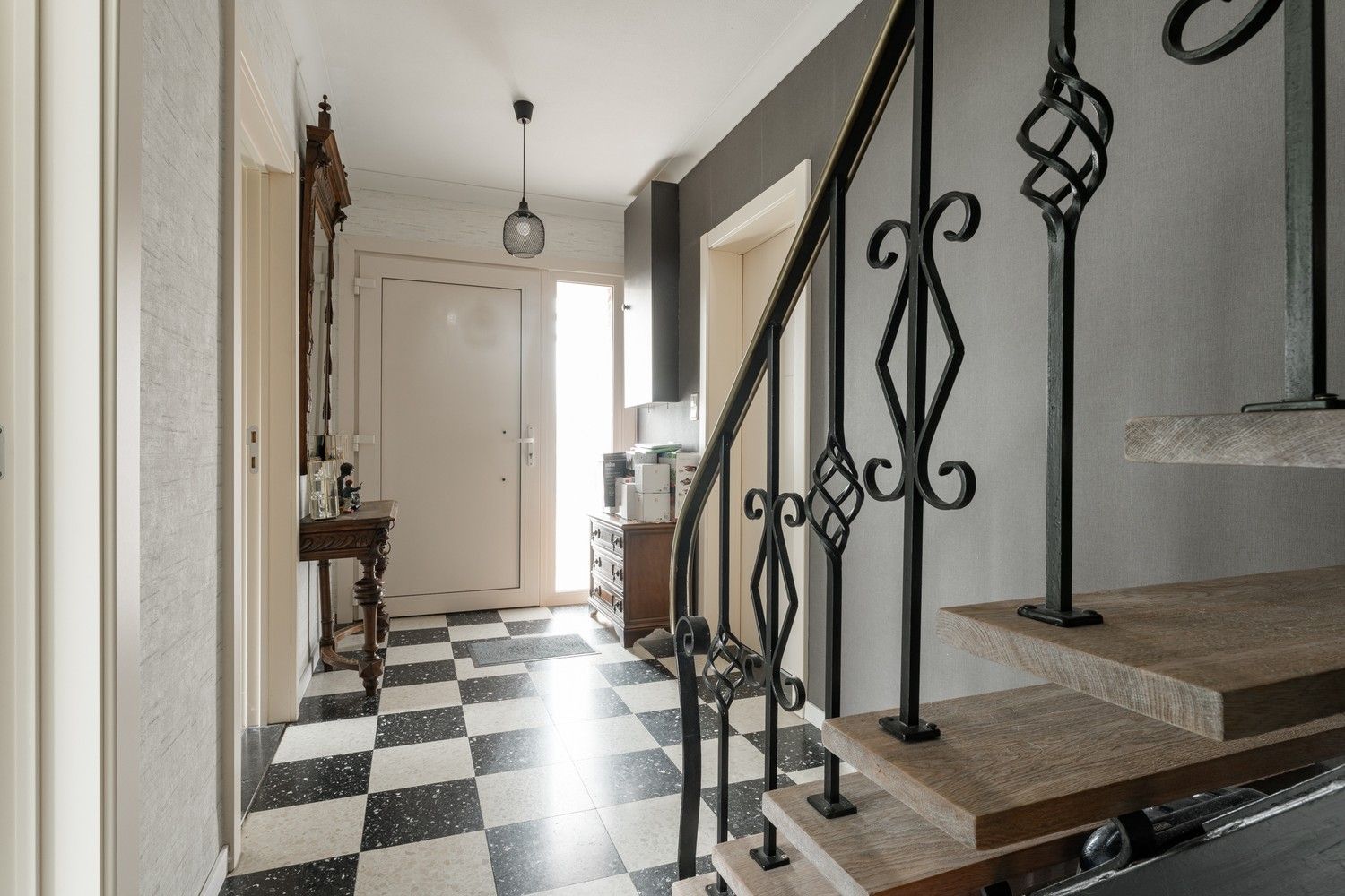 Rustig gelegen 3 SLK woning in een doodlopende straat tussen de weilanden! foto 2
