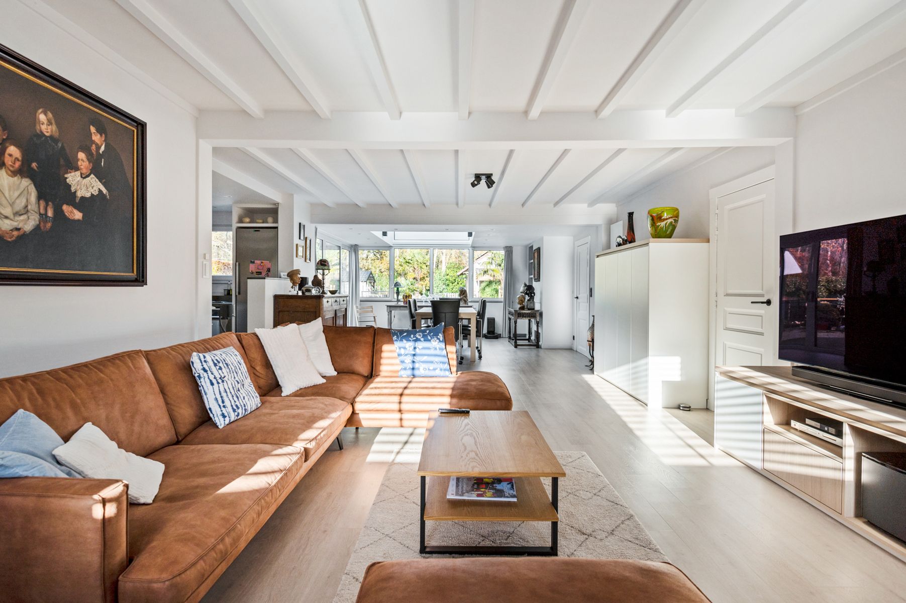 Instapklare woning gelegen in een doodlopende straat foto 3