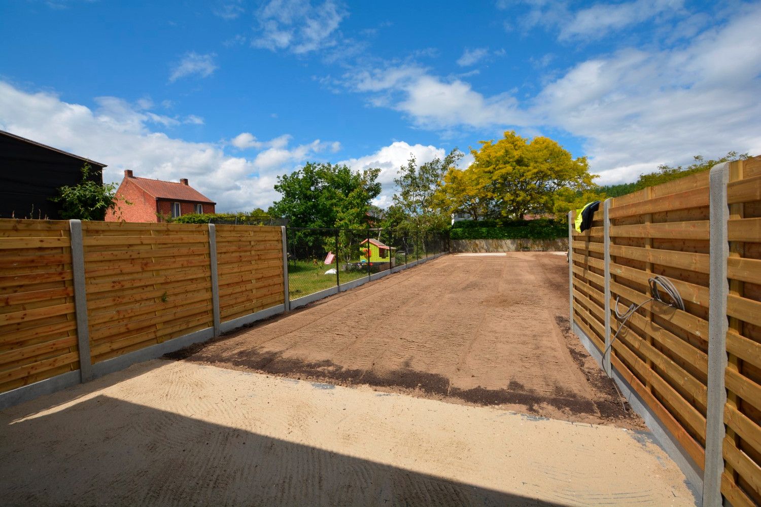 NIEUWBOUWWONING MET 3 SLK, TUIN EN PARKEERPLAATS! foto 11