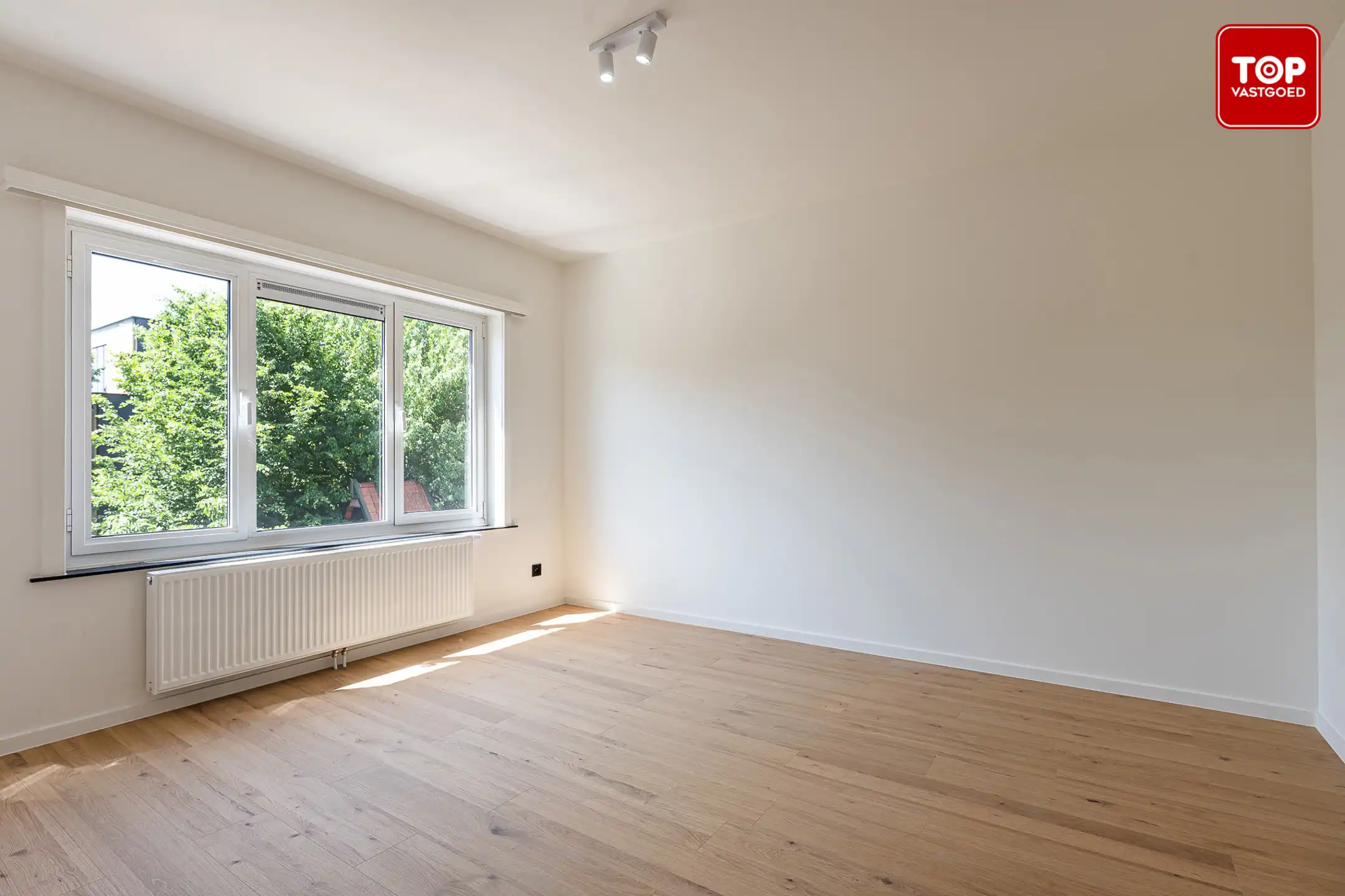Volledig gerenoveerd appartement met EPC A foto 12