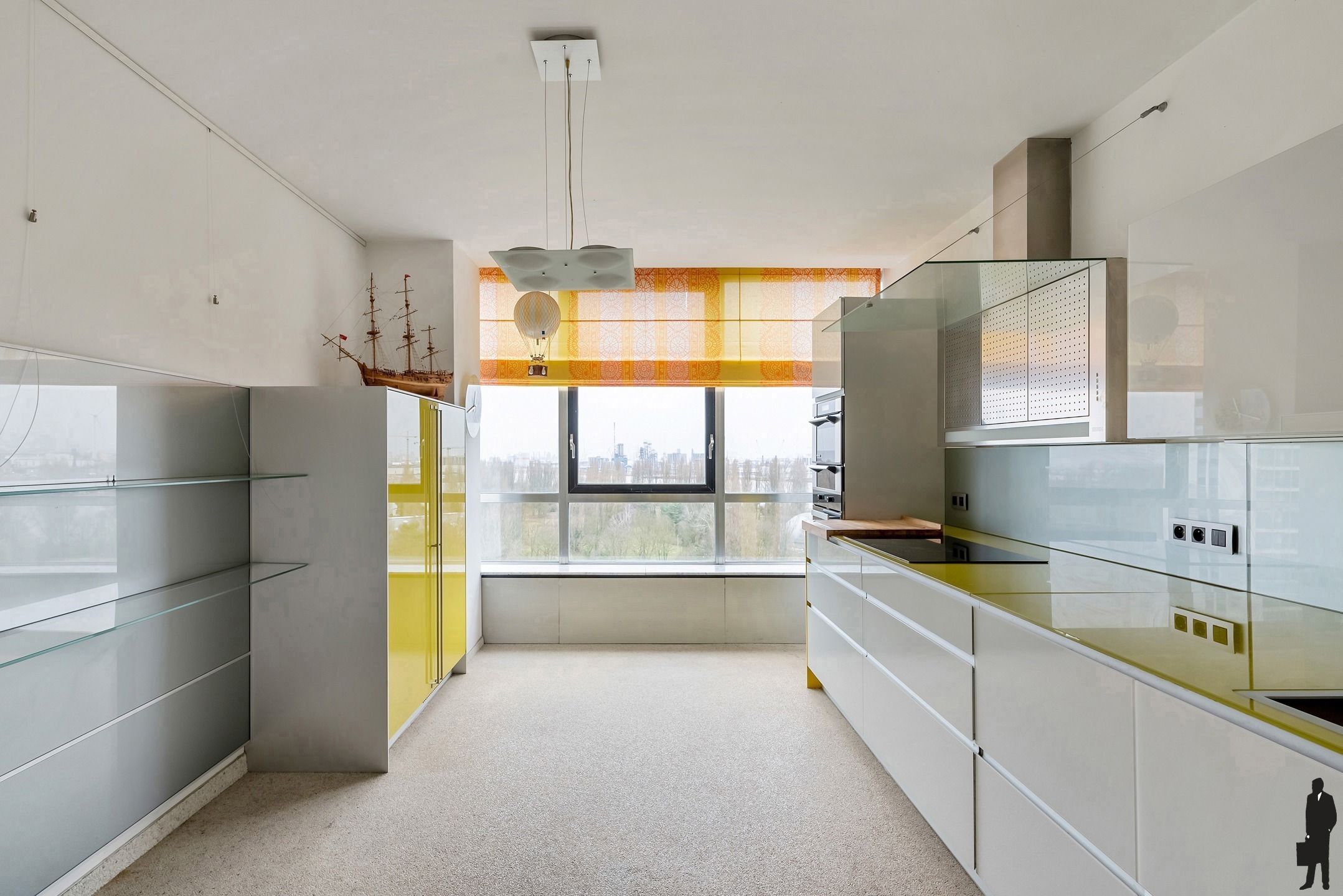 Exclusief appartement met zicht over de skyline van Antwerpen en de Schelde! foto 5